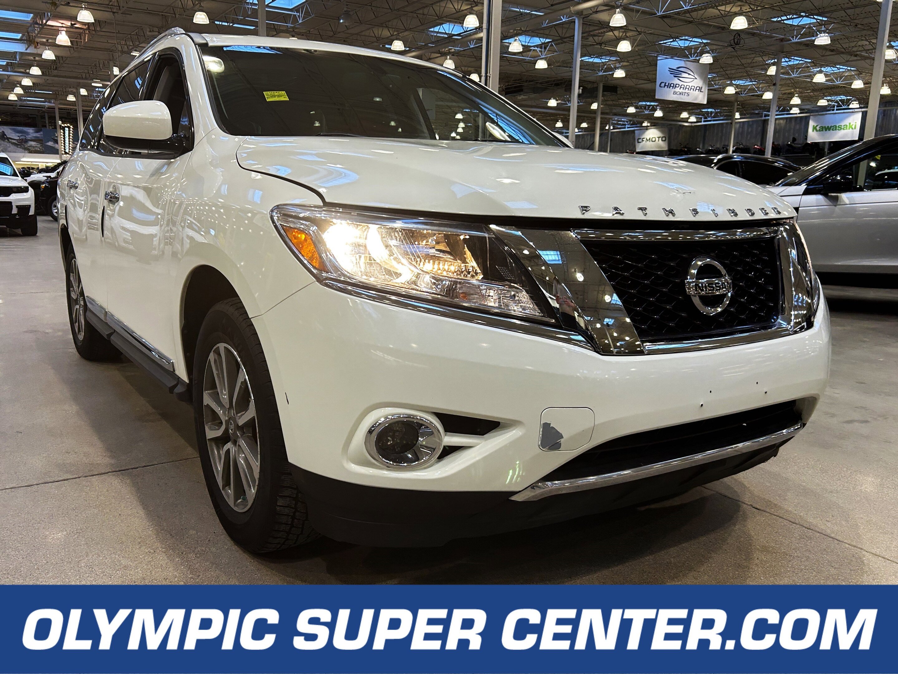 2014 Nissan Pathfinder SL | LEATHER | 3RD ROW | SUNROOF |
