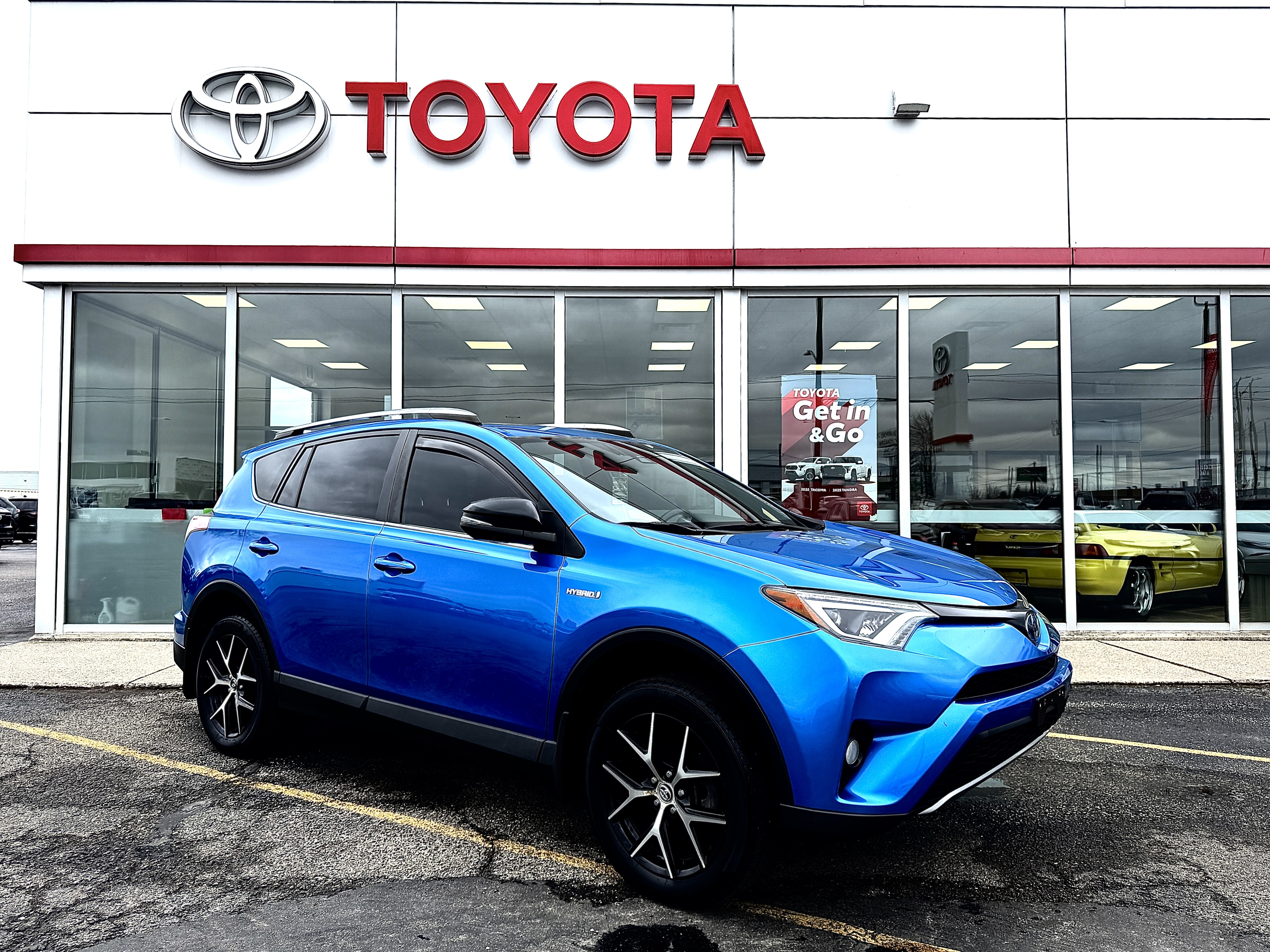 2018 Toyota RAV4 SE HYBRID - BEAUTIFUL BLUE - GREAT KMS 