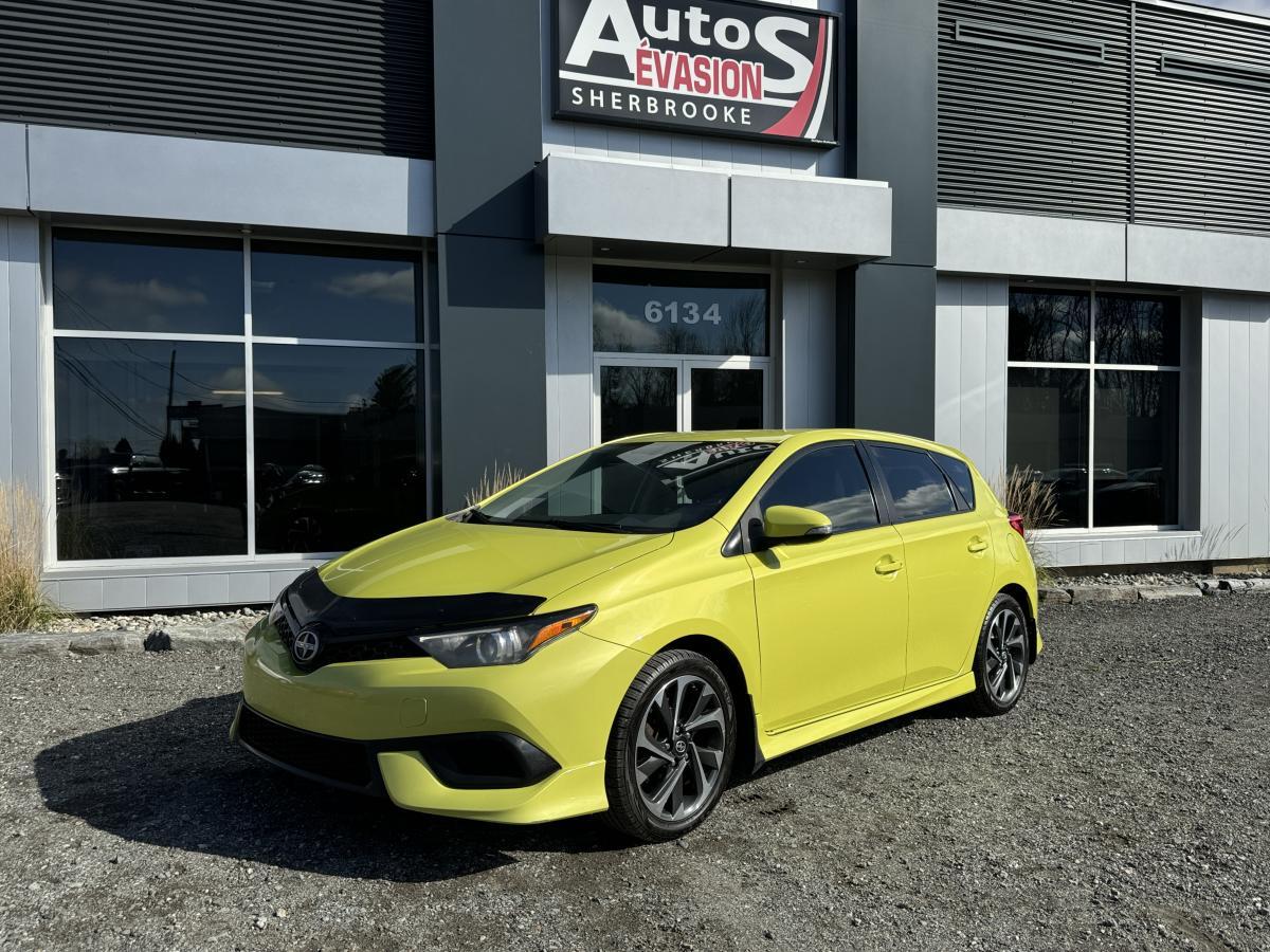 2016 Scion iM | MANUELLE | CAM RECUL | MAGS | TRÈS PROPRE |