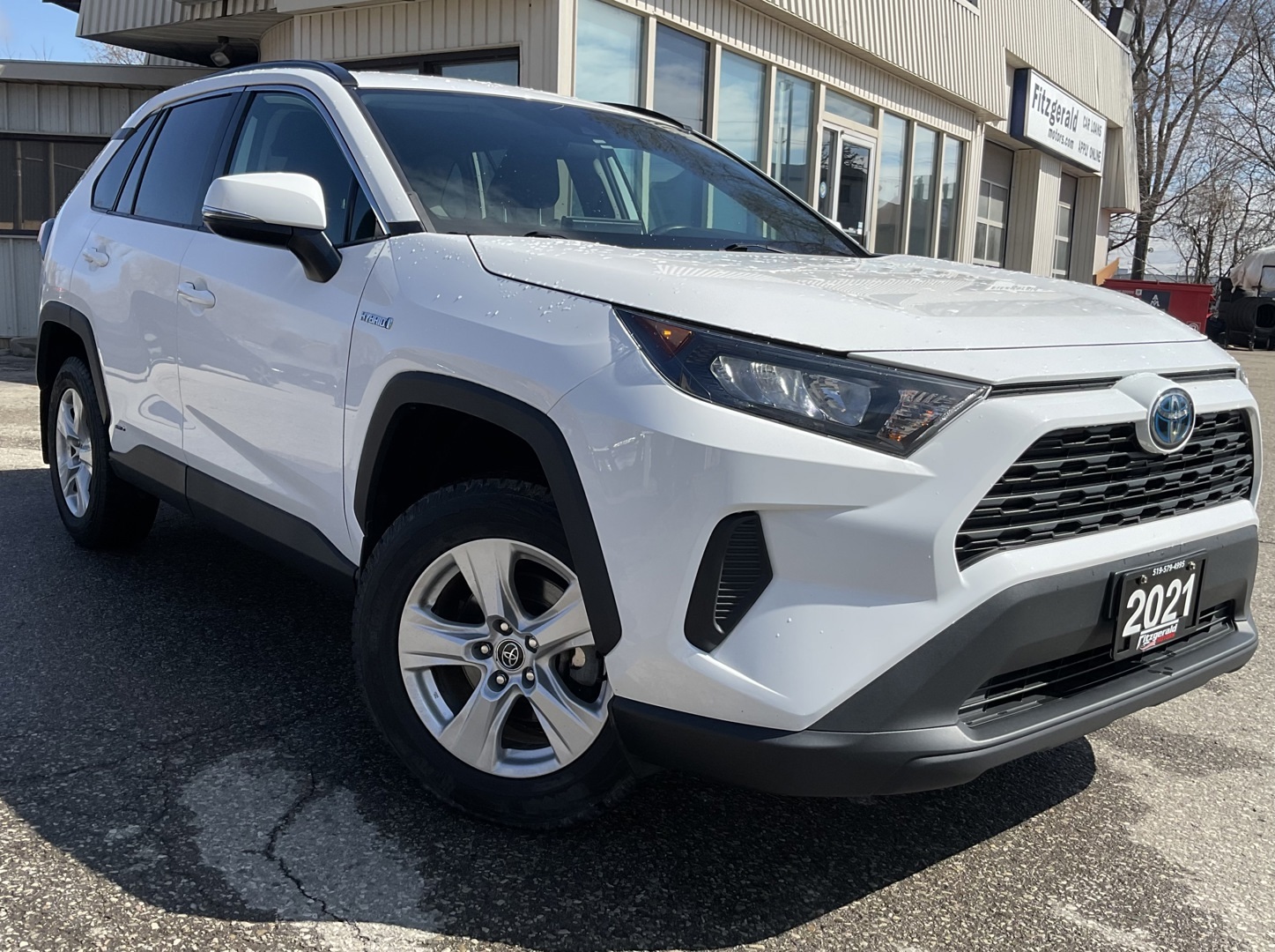 2021 Toyota RAV4 Hybrid LE - ALLOYS! BACK-UP CAM! BSM!