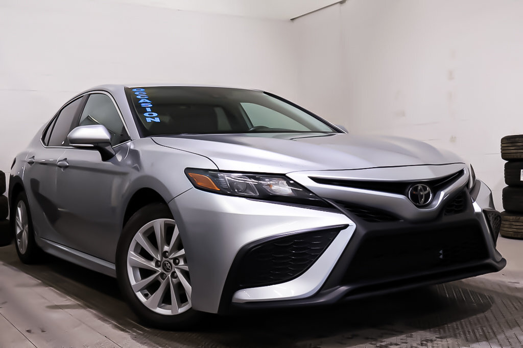 2022 Toyota Camry SE + CUIR + CARPLAY + AIDE AU SUIVI DE VOIE