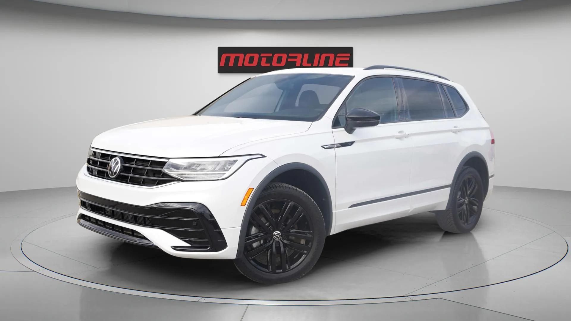 2022 Volkswagen Tiguan 2.0L Turbo|Comfortline R-Line Black Edition |4MOTI