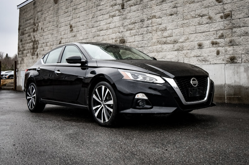 2022 Nissan Altima Platinum  • SUNROOF • HEATED LEATHER • 360 CAM