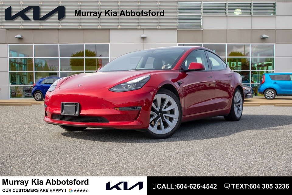 2022 Tesla Model 3 LAST MONTH - NO PST! Long Range! AWD! Low km!