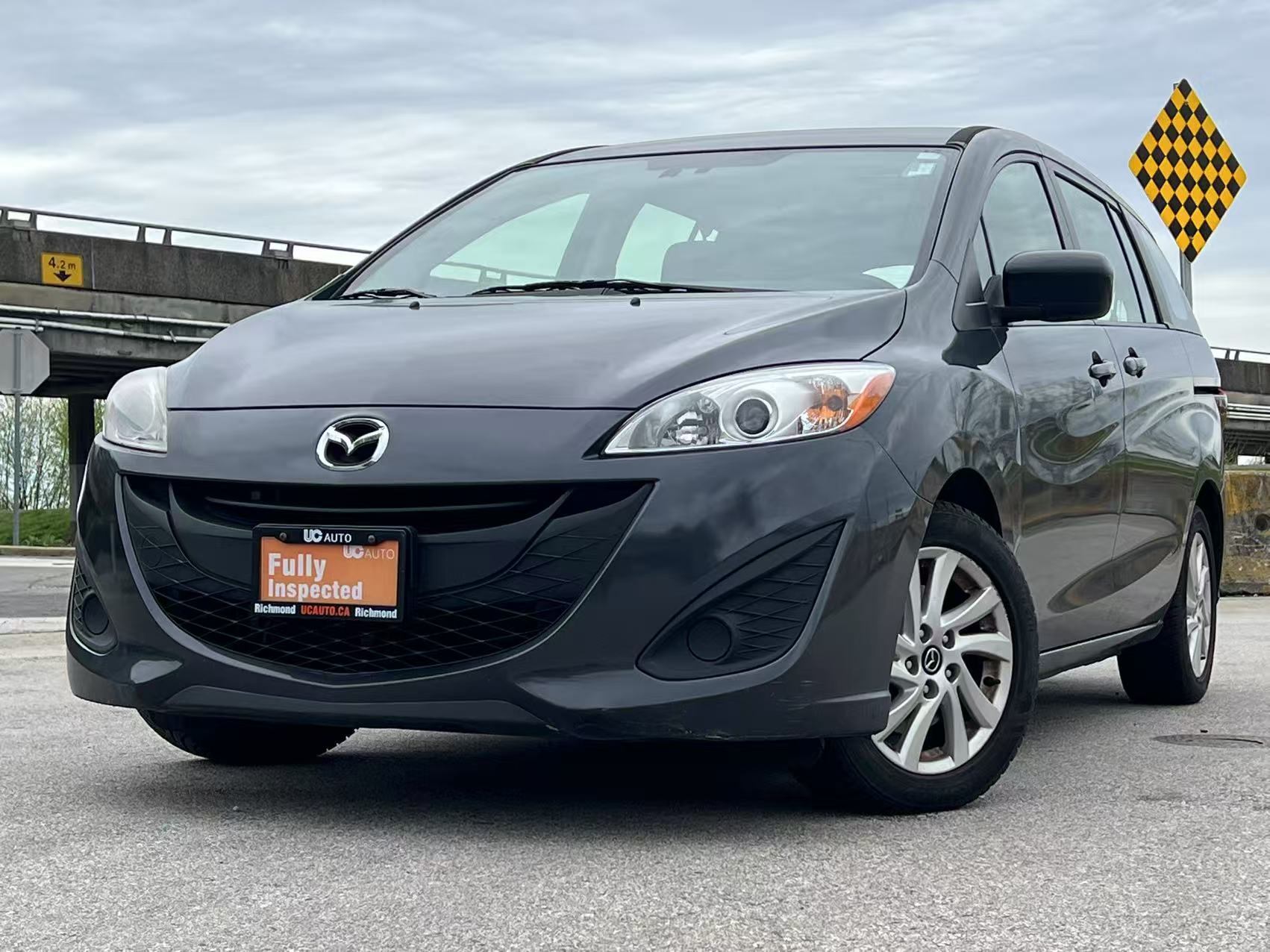 2017 Mazda Mazda5 AUTO GS/ CLEAN TITLE/ BC LOCAL