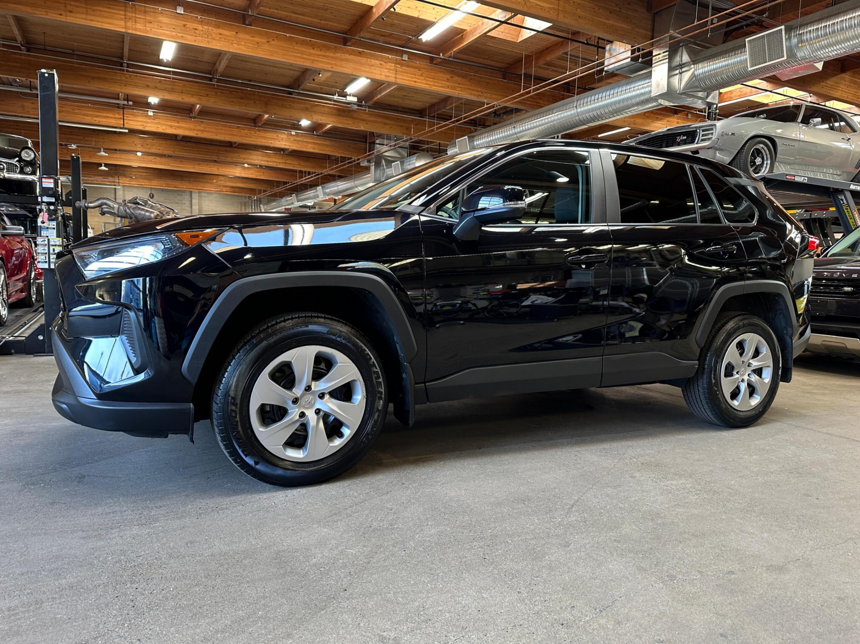 2023 Toyota RAV4 LE AWD