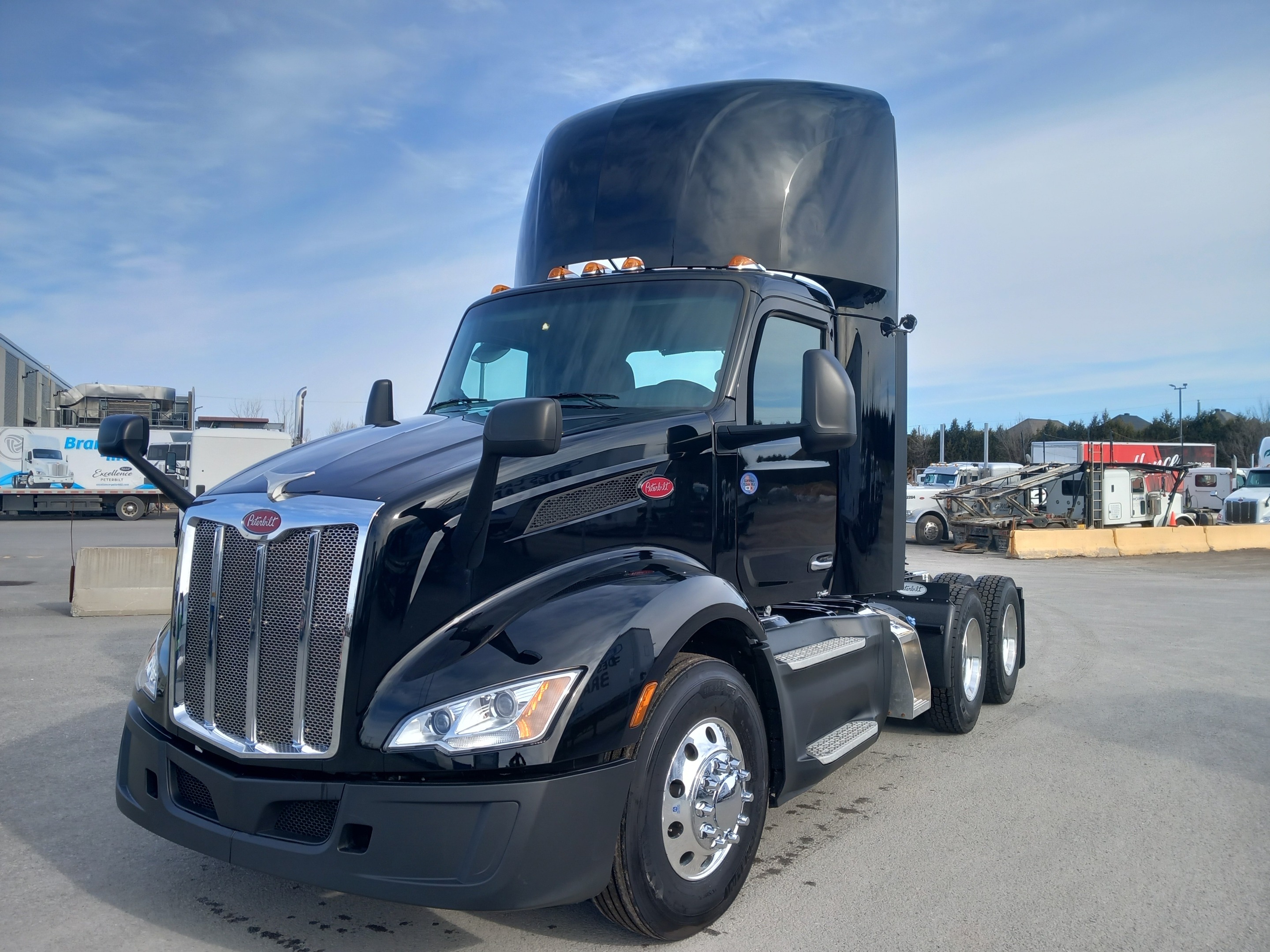 2025 Peterbilt 579 