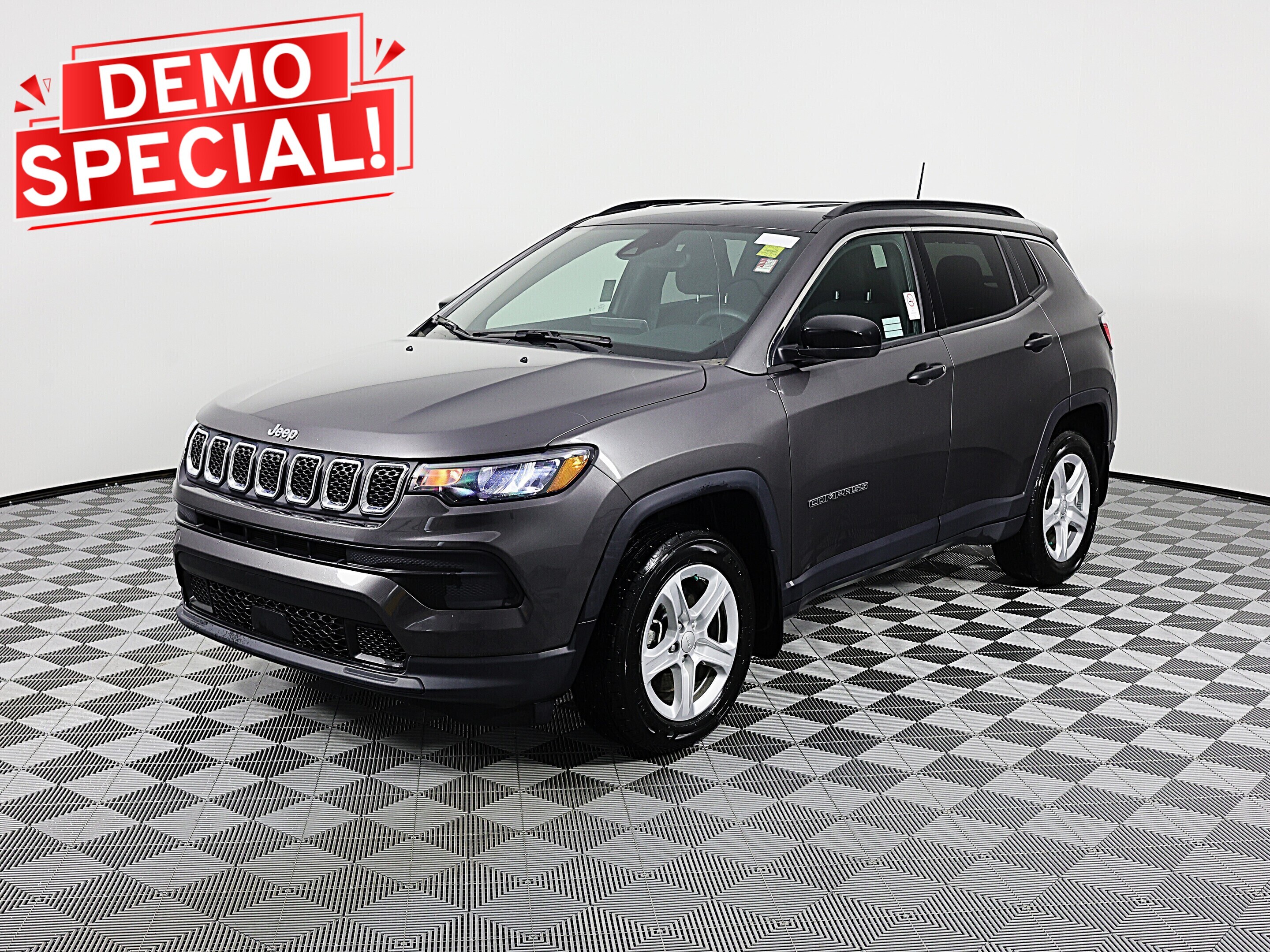 2024 Jeep Compass SPORT