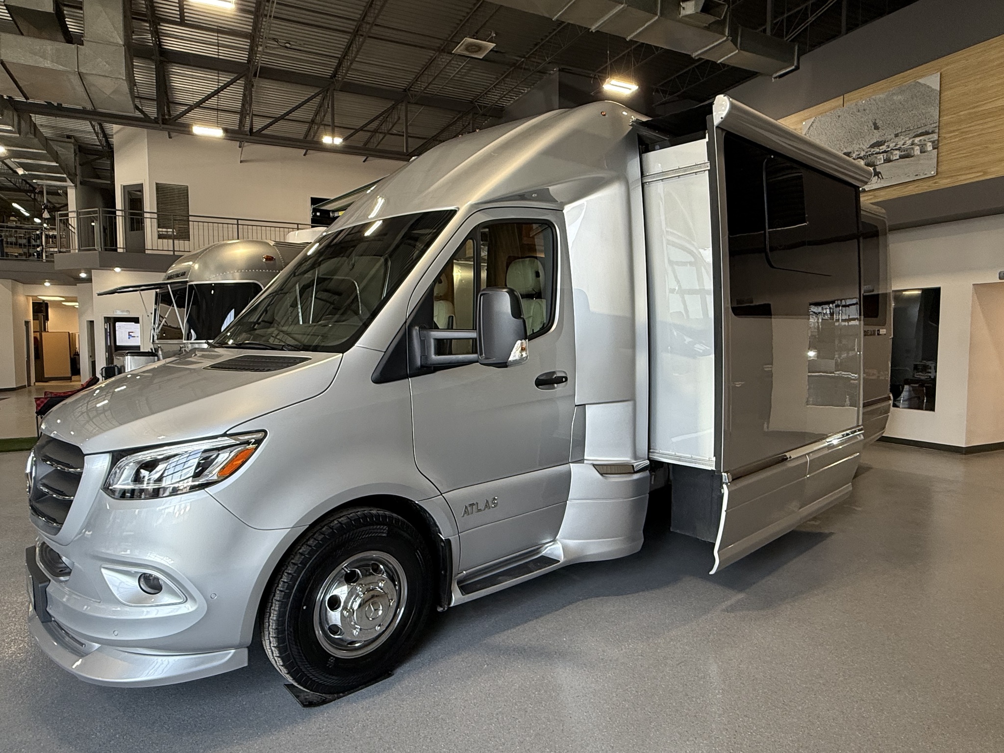 2025 Airstream Atlas