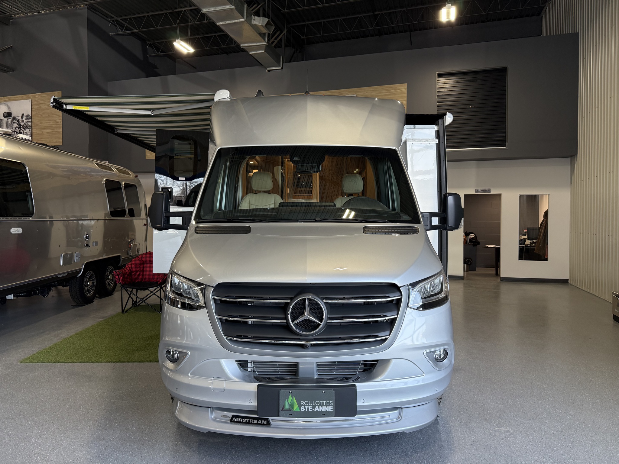 2025 Airstream Atlas