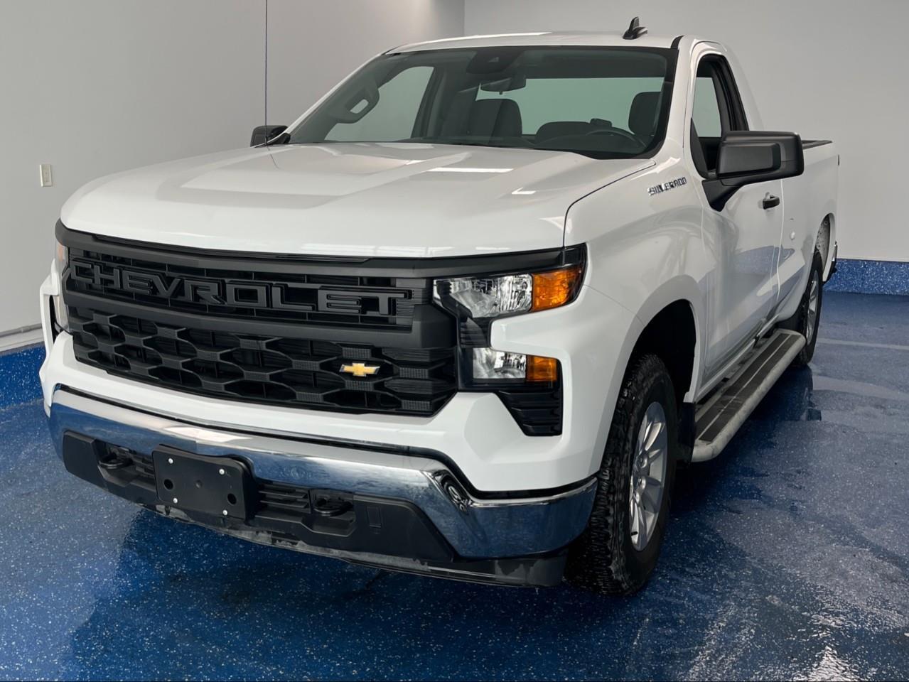 2024 Chevrolet Silverado 1500 Business Financing!  |  Regular Cab | 5.3L V8 | No
