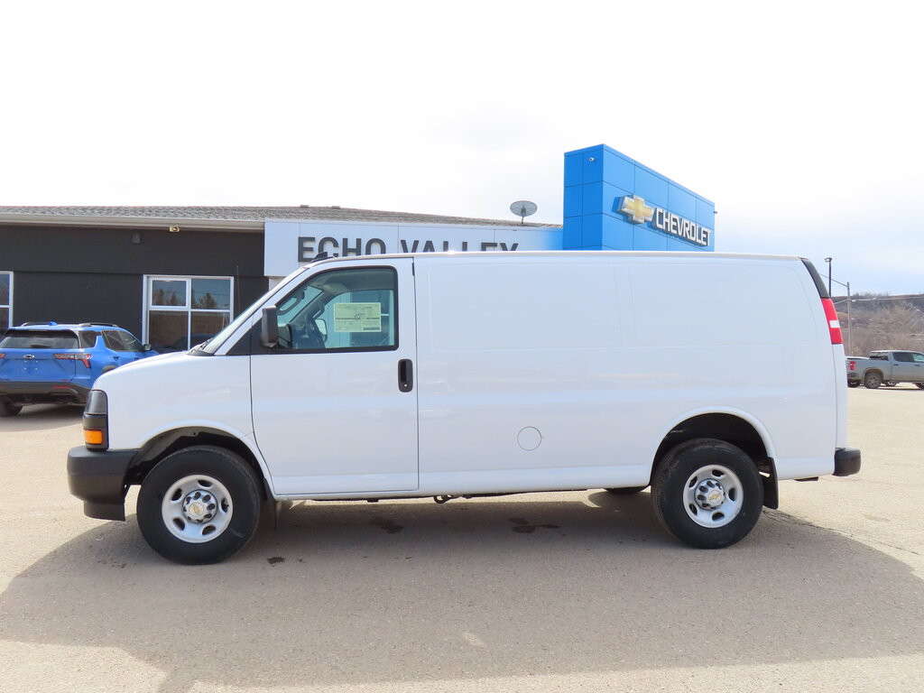 2024 Chevrolet Express BASE 6.6L RWD