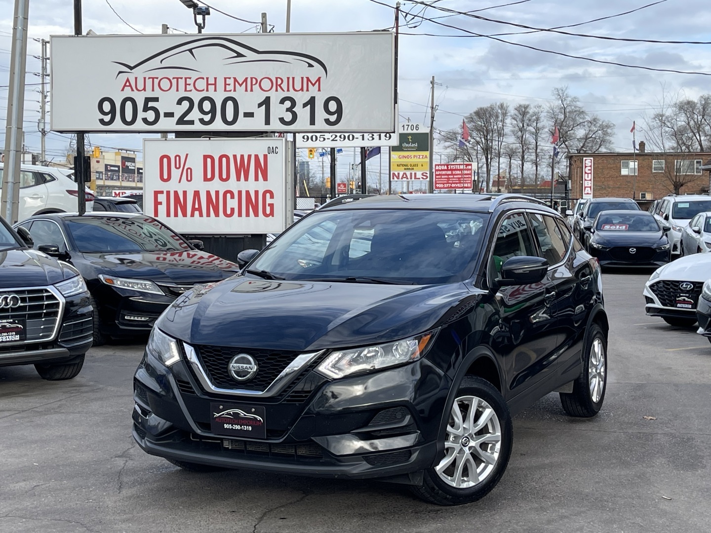 2021 Nissan Qashqai SV AWD / Sunroof / Blind Spot / Push Start