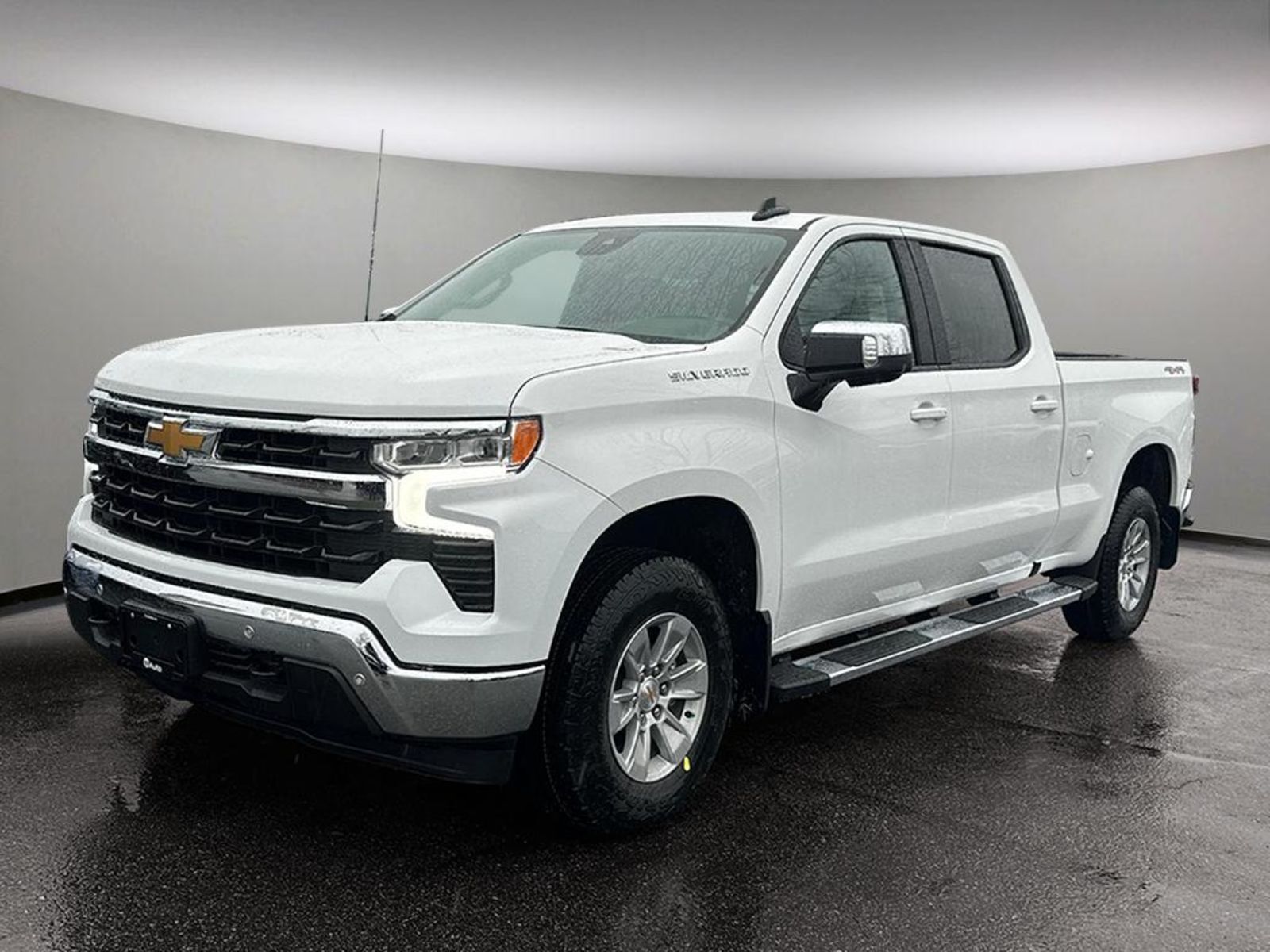 2025 Chevrolet Silverado 1500 5.3L, EcoTec3 V-8 /	Safety Package