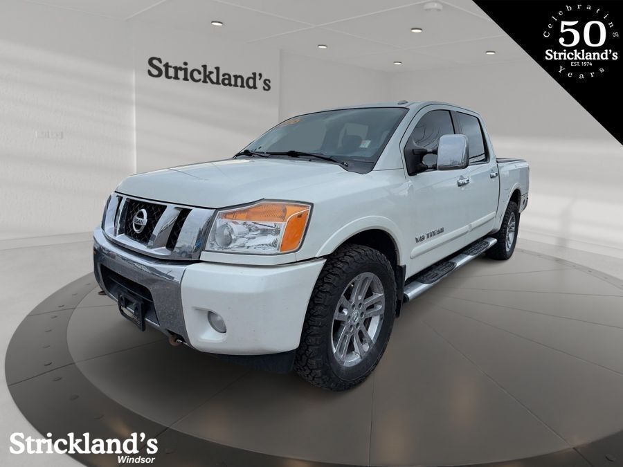 2014 Nissan Titan SV 4X4 SWB Truck