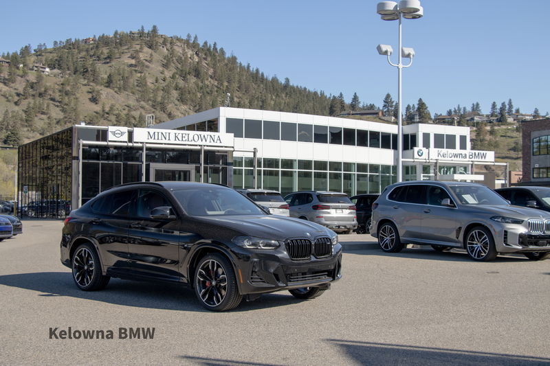 2025 BMW X4 M40i xDrive