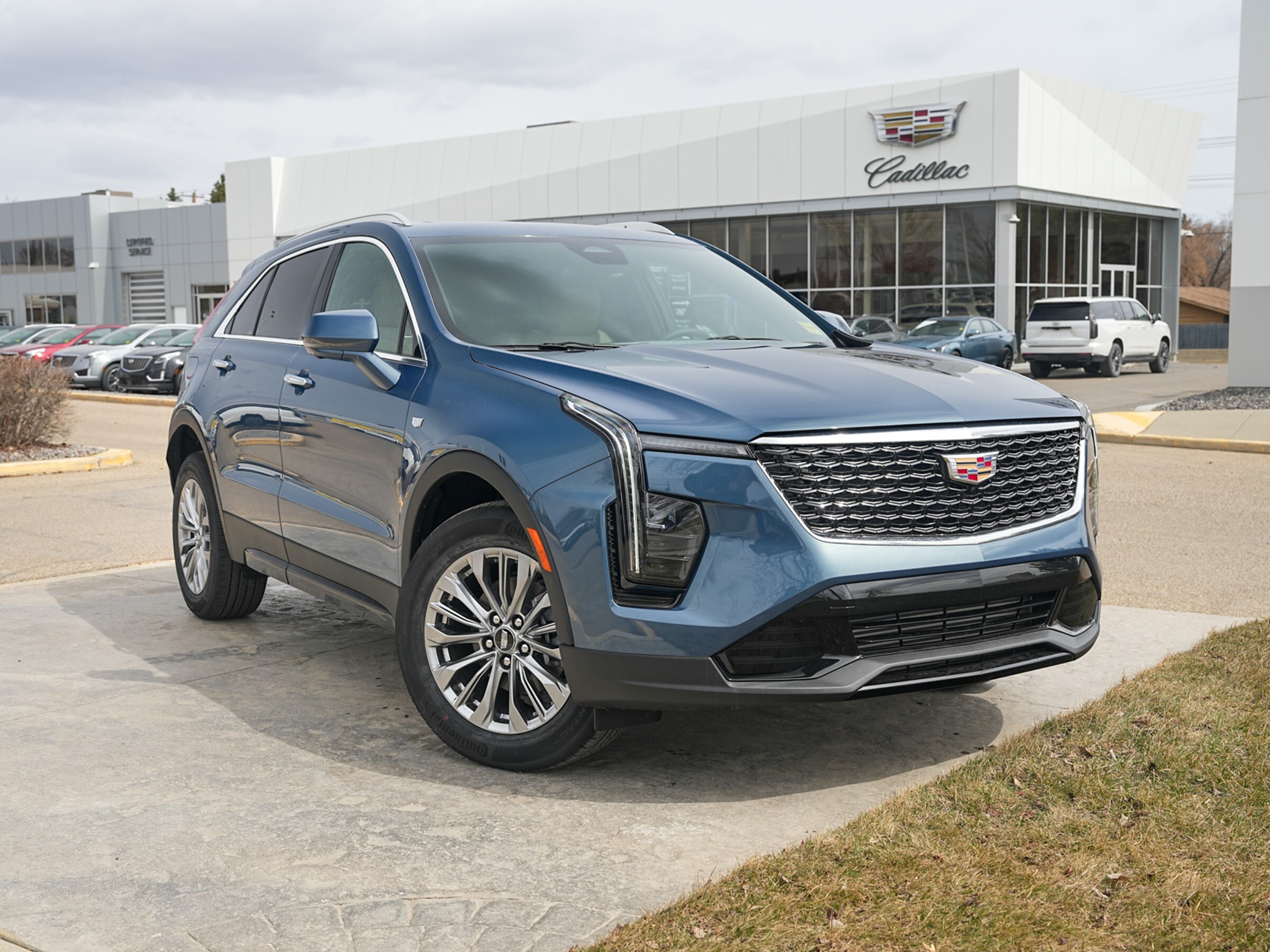 2025 Cadillac XT4 Premium Luxury