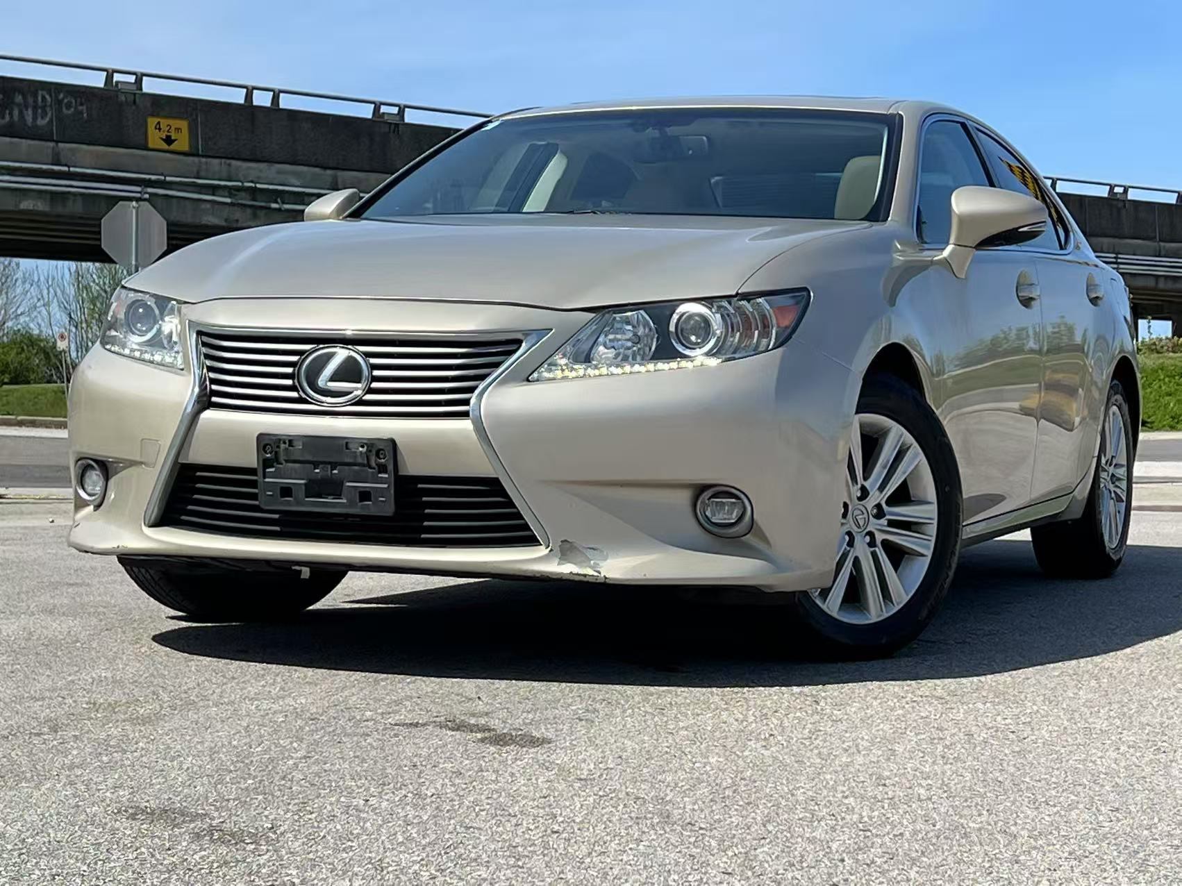2014 Lexus ES 350 CLEAN TITLE/ BACKUP CAMERA/ COOL SEATS