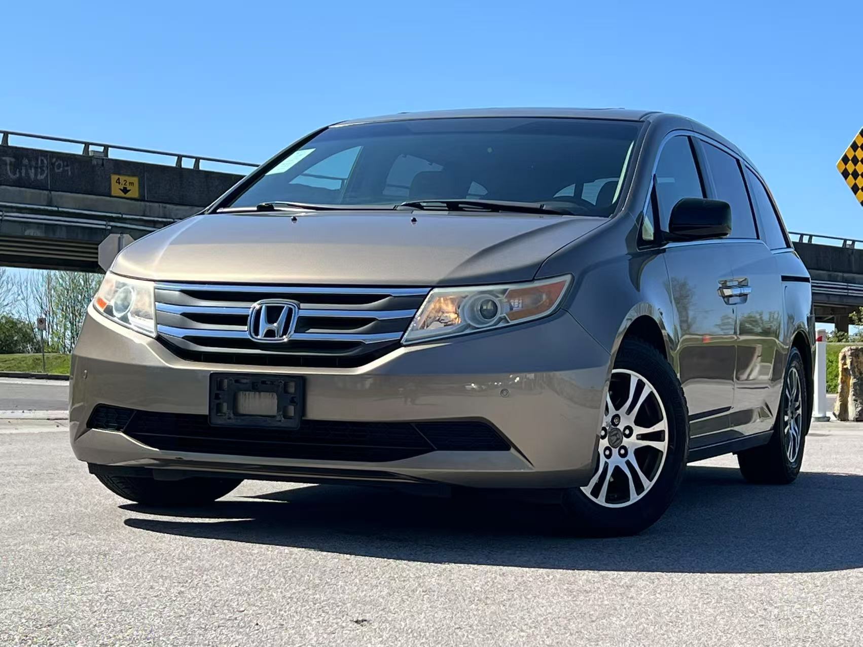 2011 Honda Odyssey 4dr Wgn EX-L w-RES