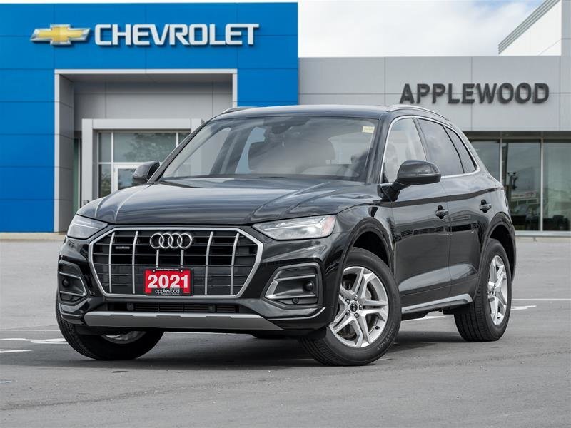 2021 Audi Q5 45 2.0T Komfort quattro 7sp S Tronic Backup Cam | 