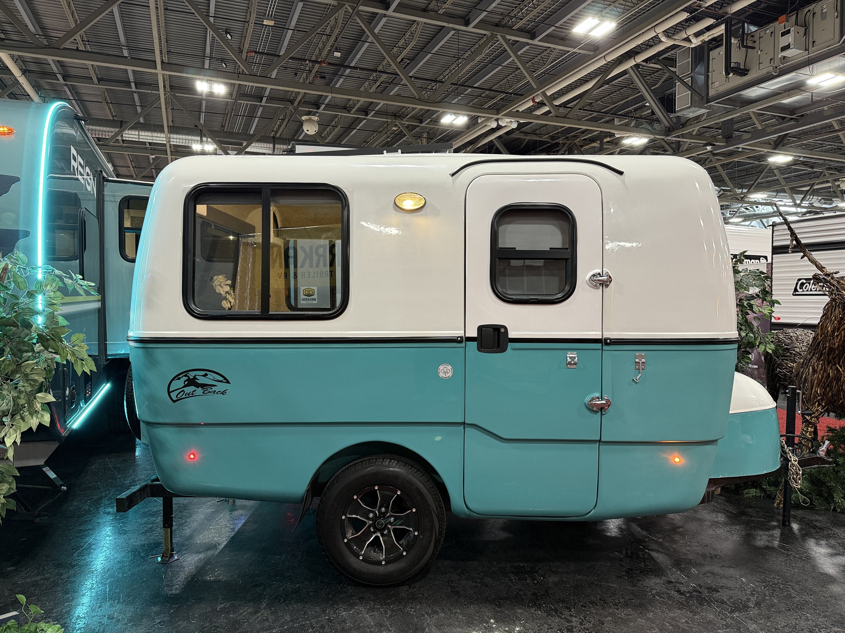 2025 Outback TRILLIUM DELUXE
