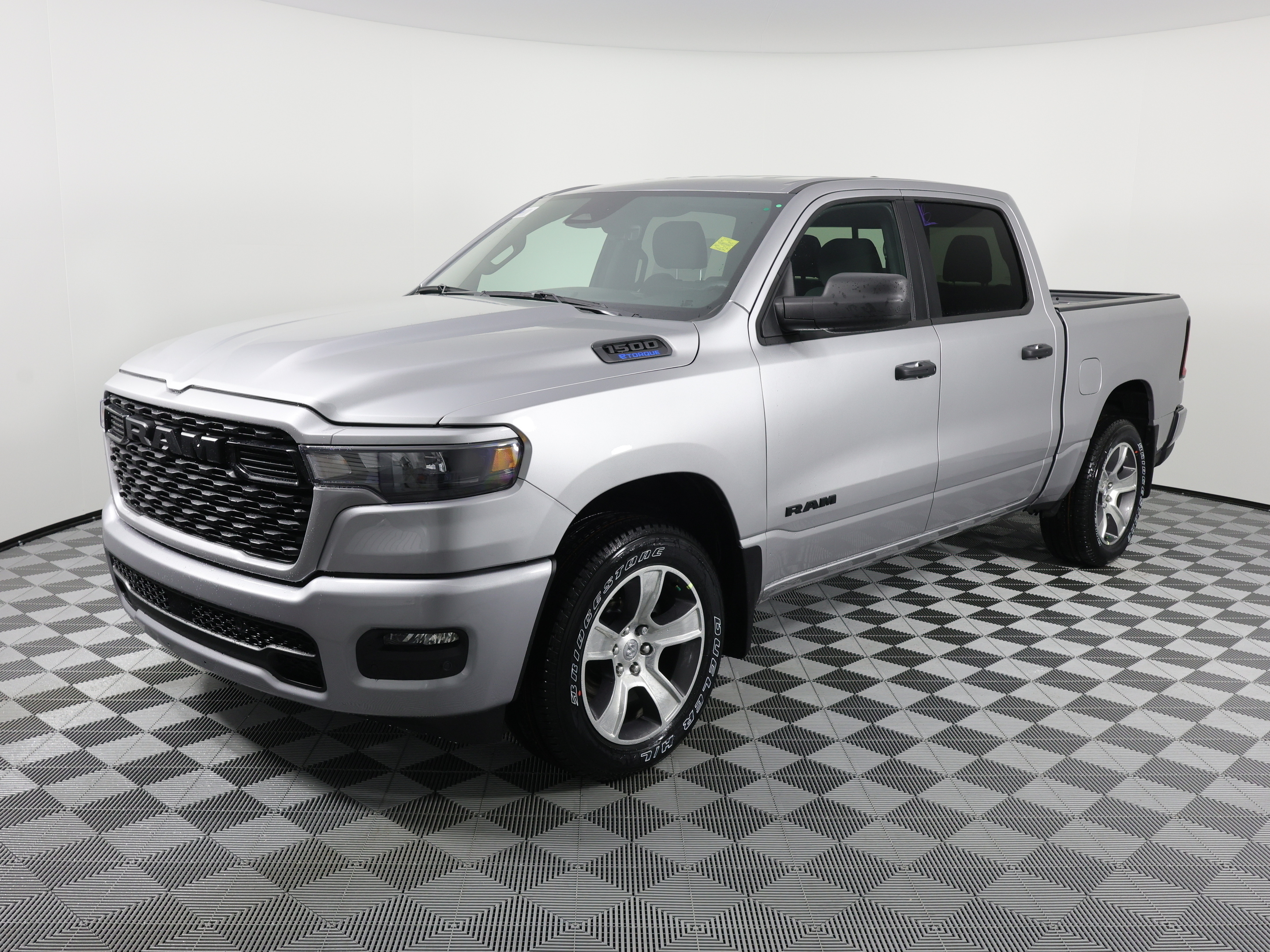 2025 Ram 1500 Tradesman 4x4 Crew Cab 5'7  Box
