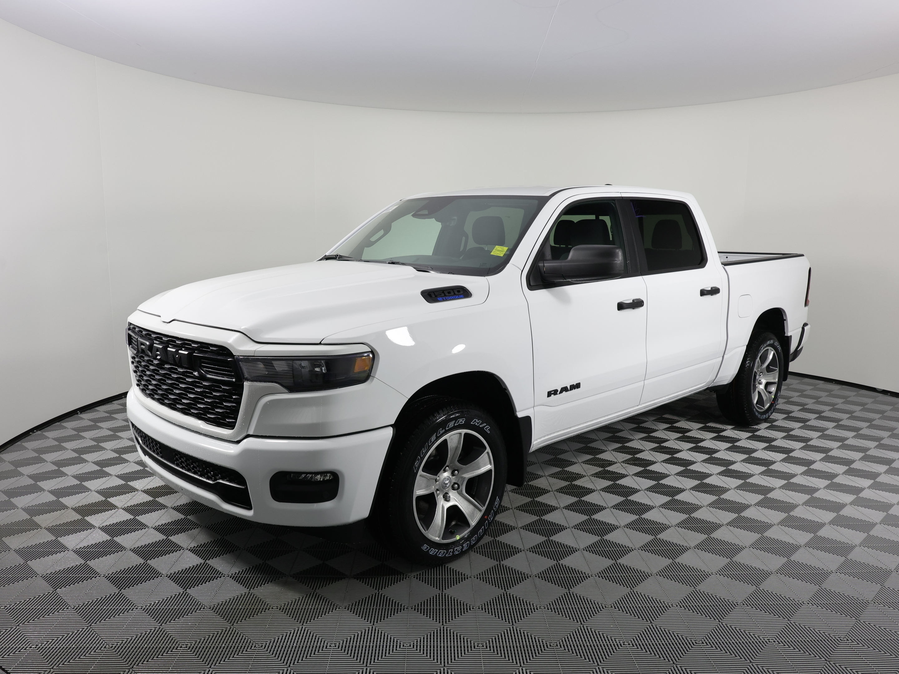2025 Ram 1500 Tradesman Crew Cab 5'7  Box