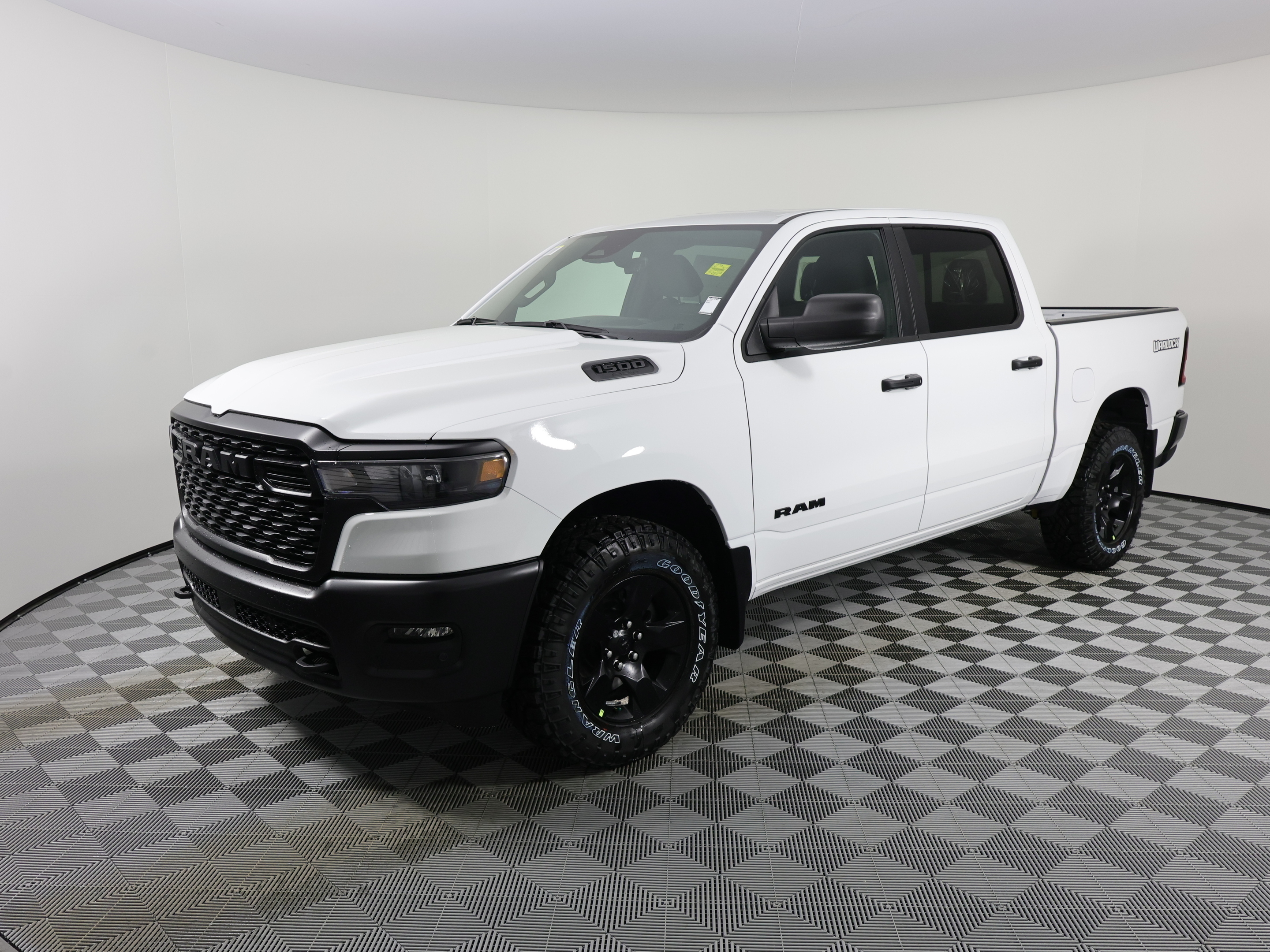 2025 Ram 1500 Warlock Crew Cab 5'7  Box