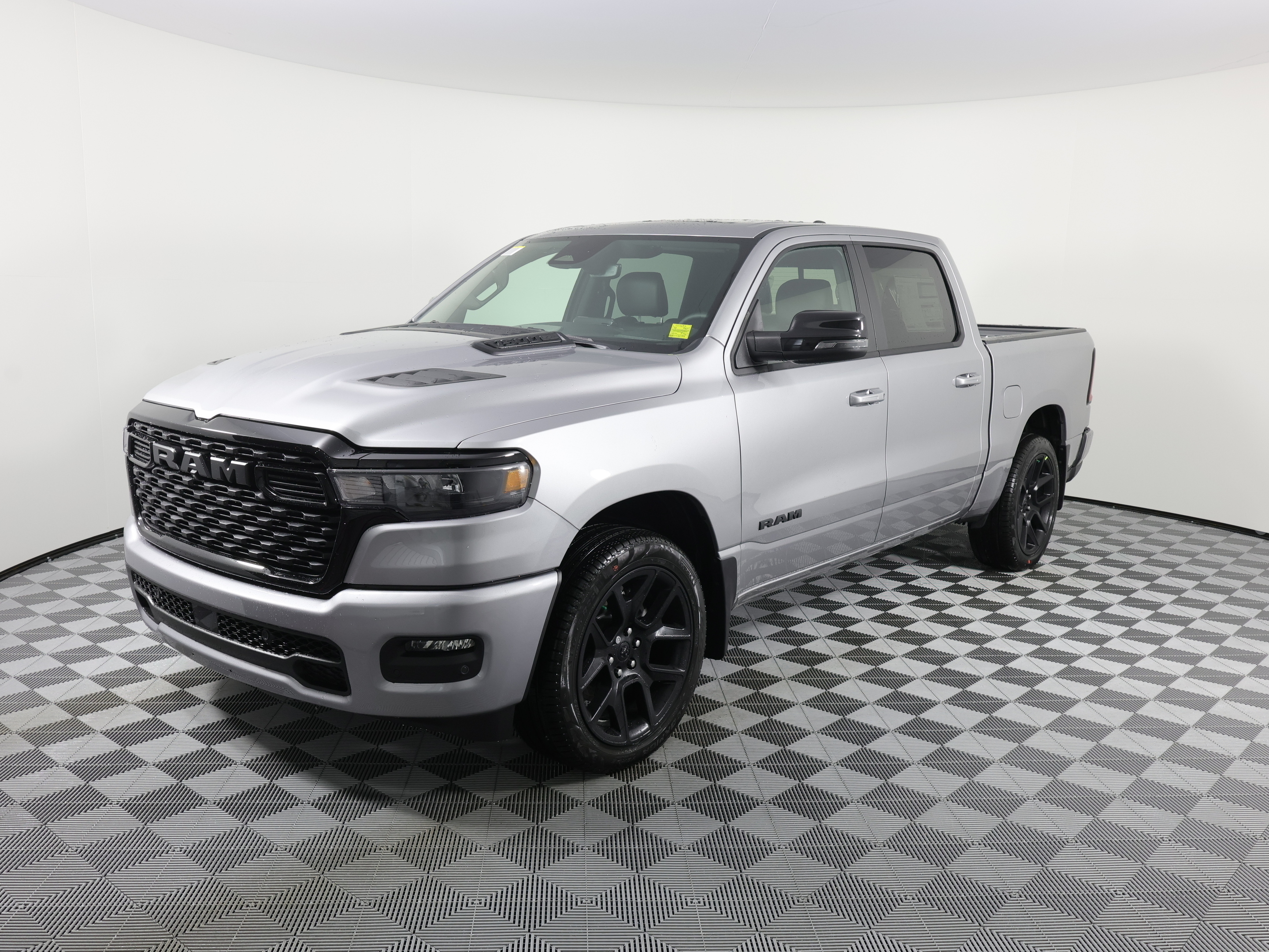 2025 Ram 1500 Sport Crew Cab 5'7  Box