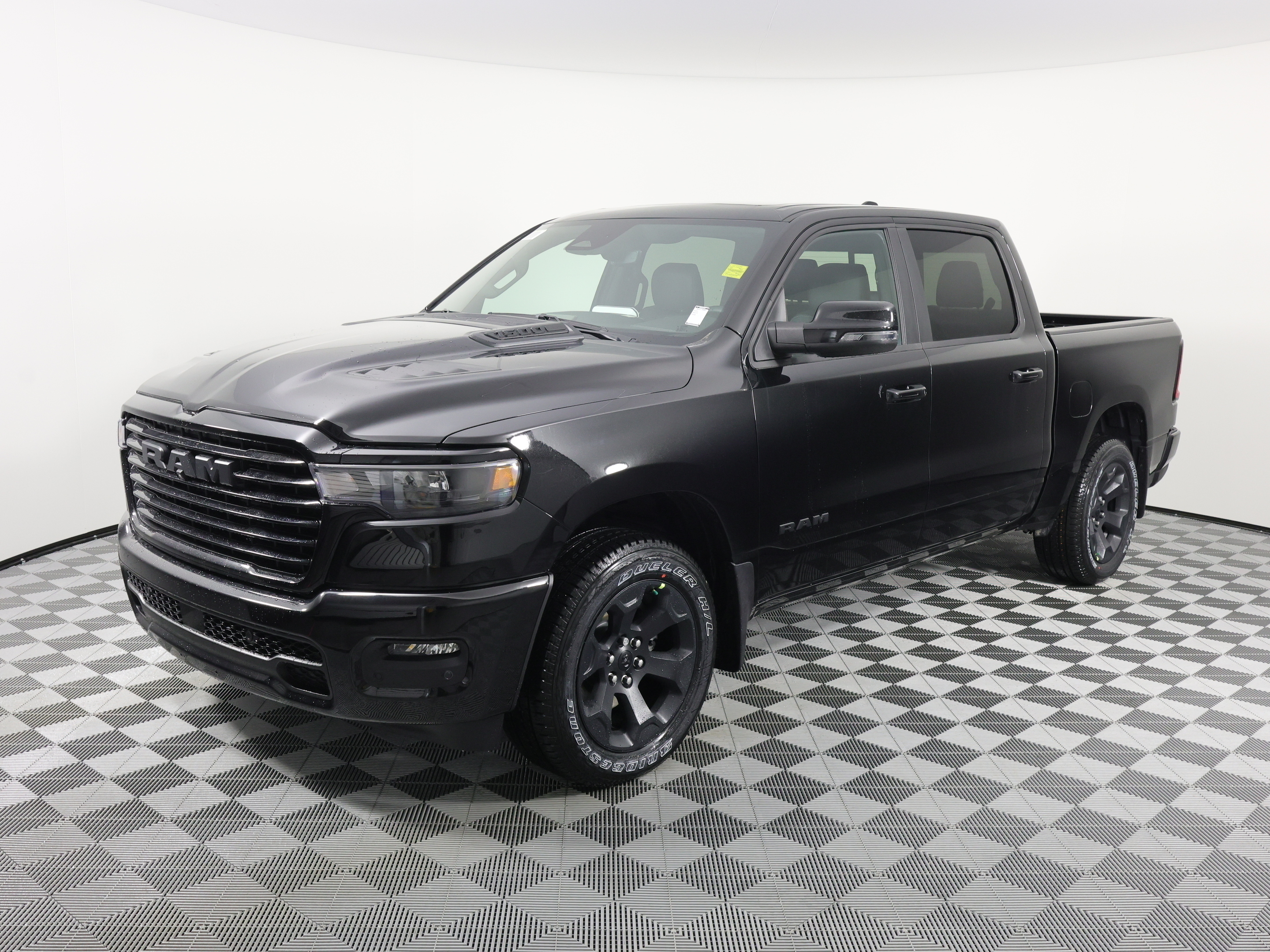 2025 Ram 1500 Sport 4x4 Crew Cab 5'7  Box