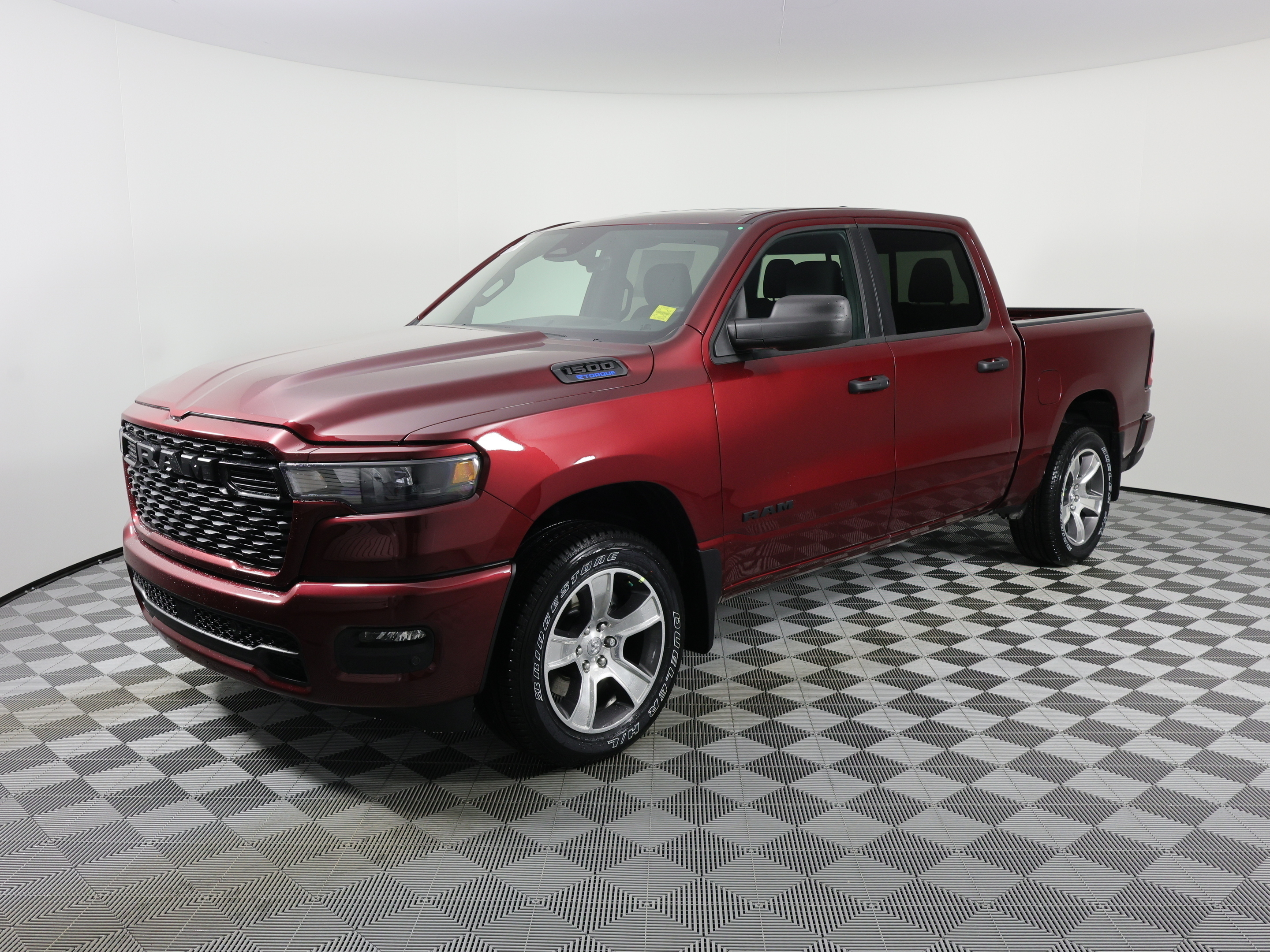 2025 Ram 1500 Tradesman Crew Cab 5'7  Box
