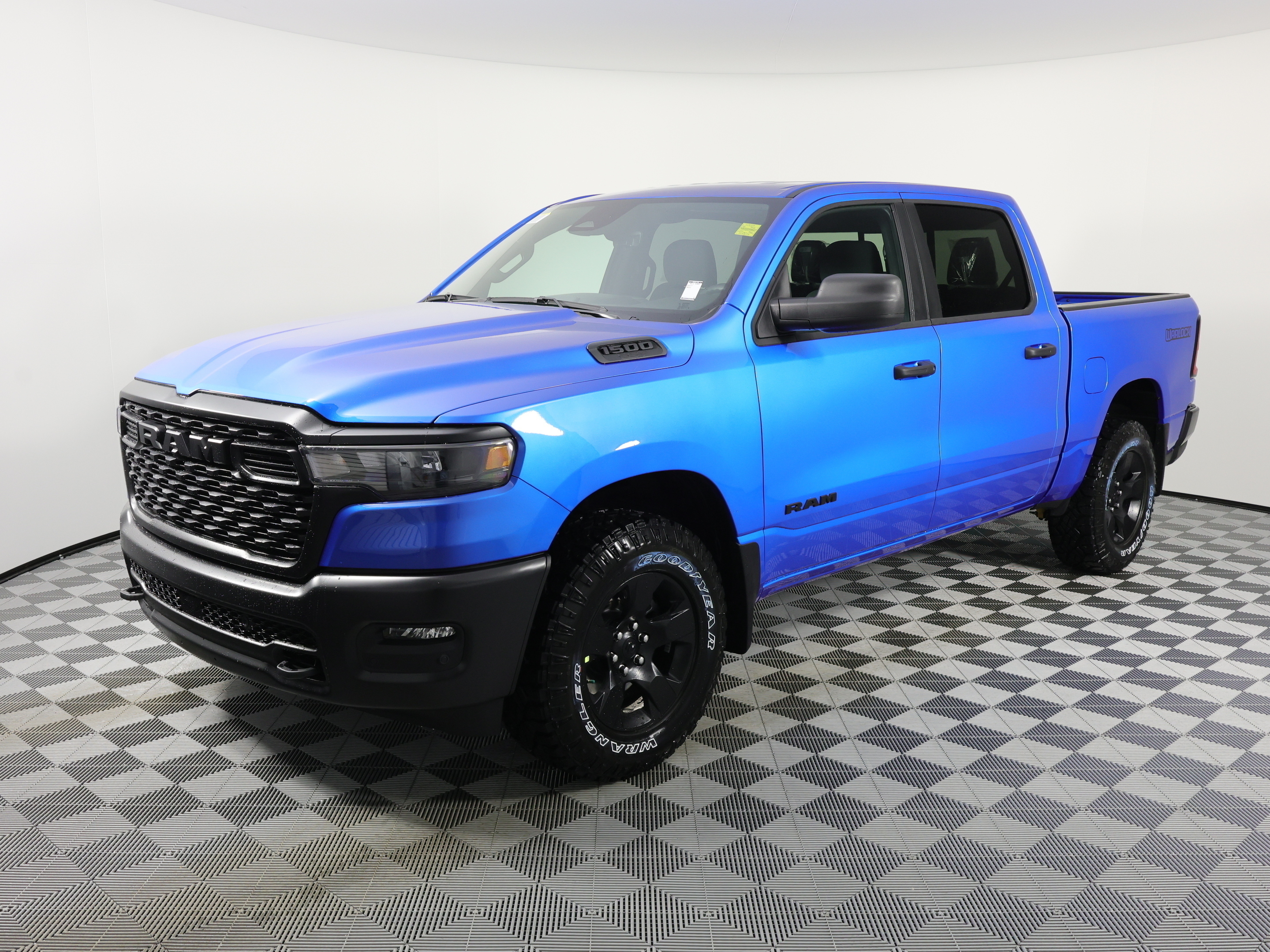 2025 Ram 1500 Warlock Crew Cab 5'7  Box