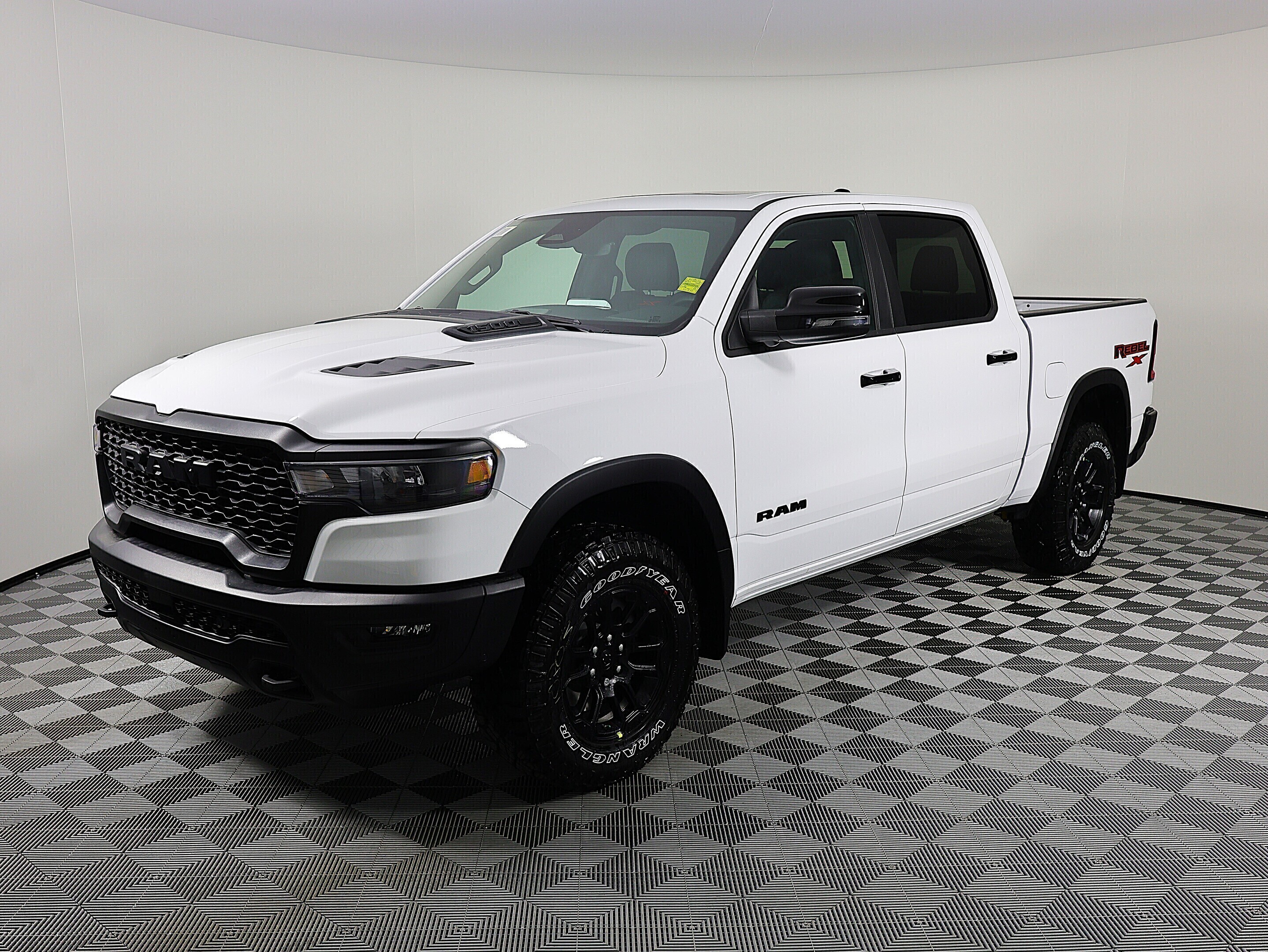 2025 Ram 1500 Rebel 4x4 Crew Cab 5'7  Box