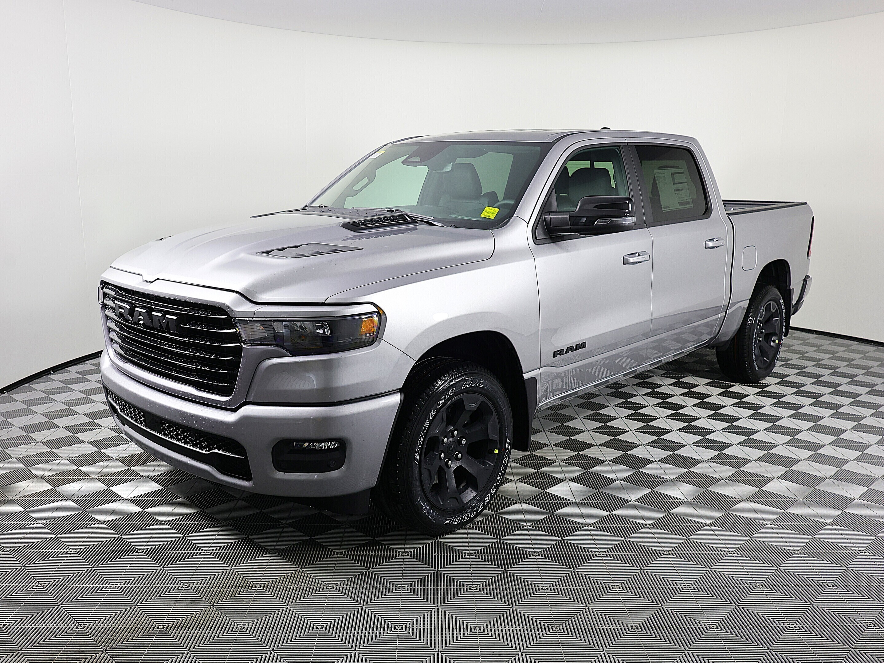 2025 Ram 1500 Sport 4x4 Crew Cab 5'7  Box