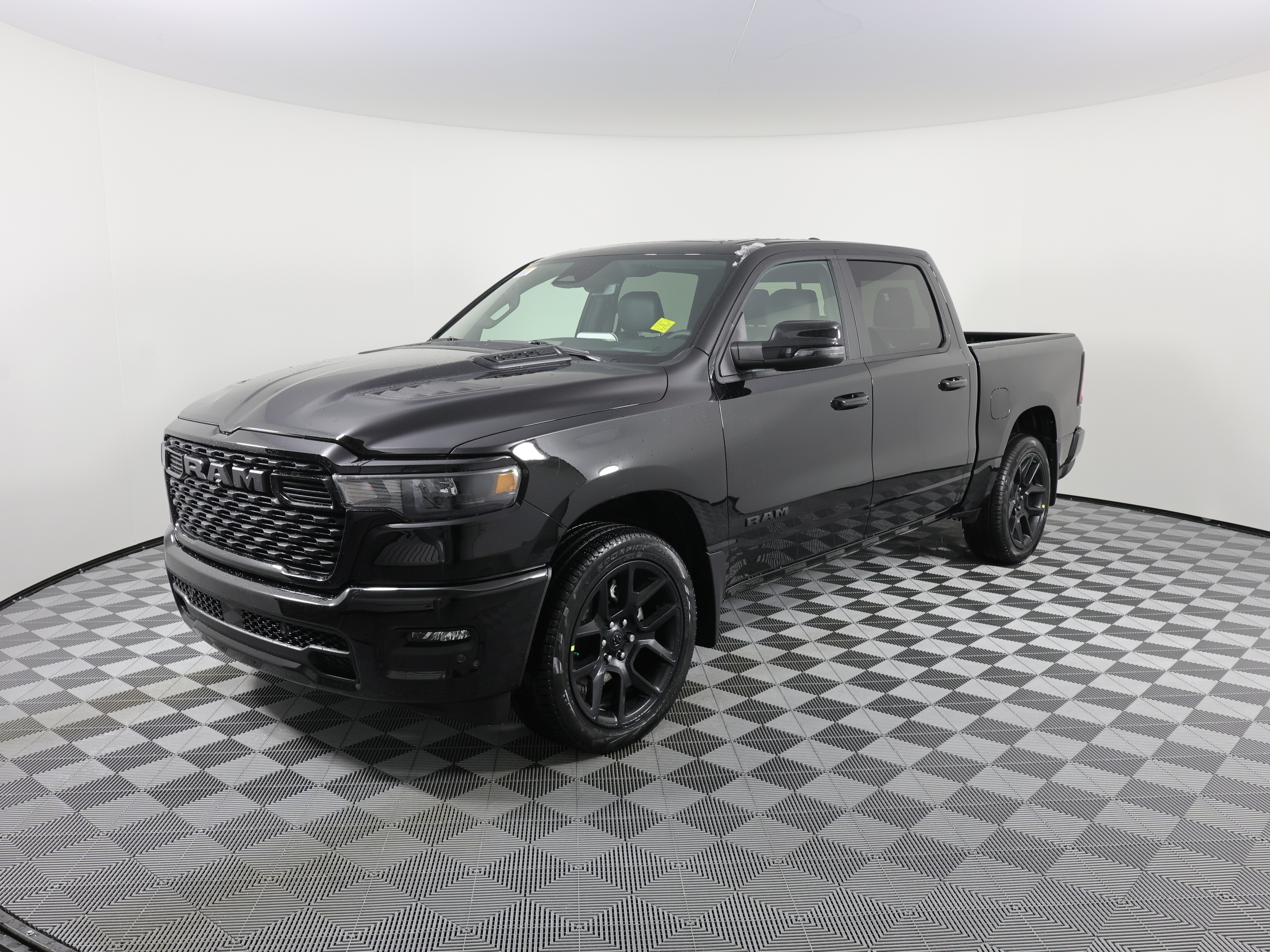 2025 Ram 1500 Sport Crew Cab 5'7  Box