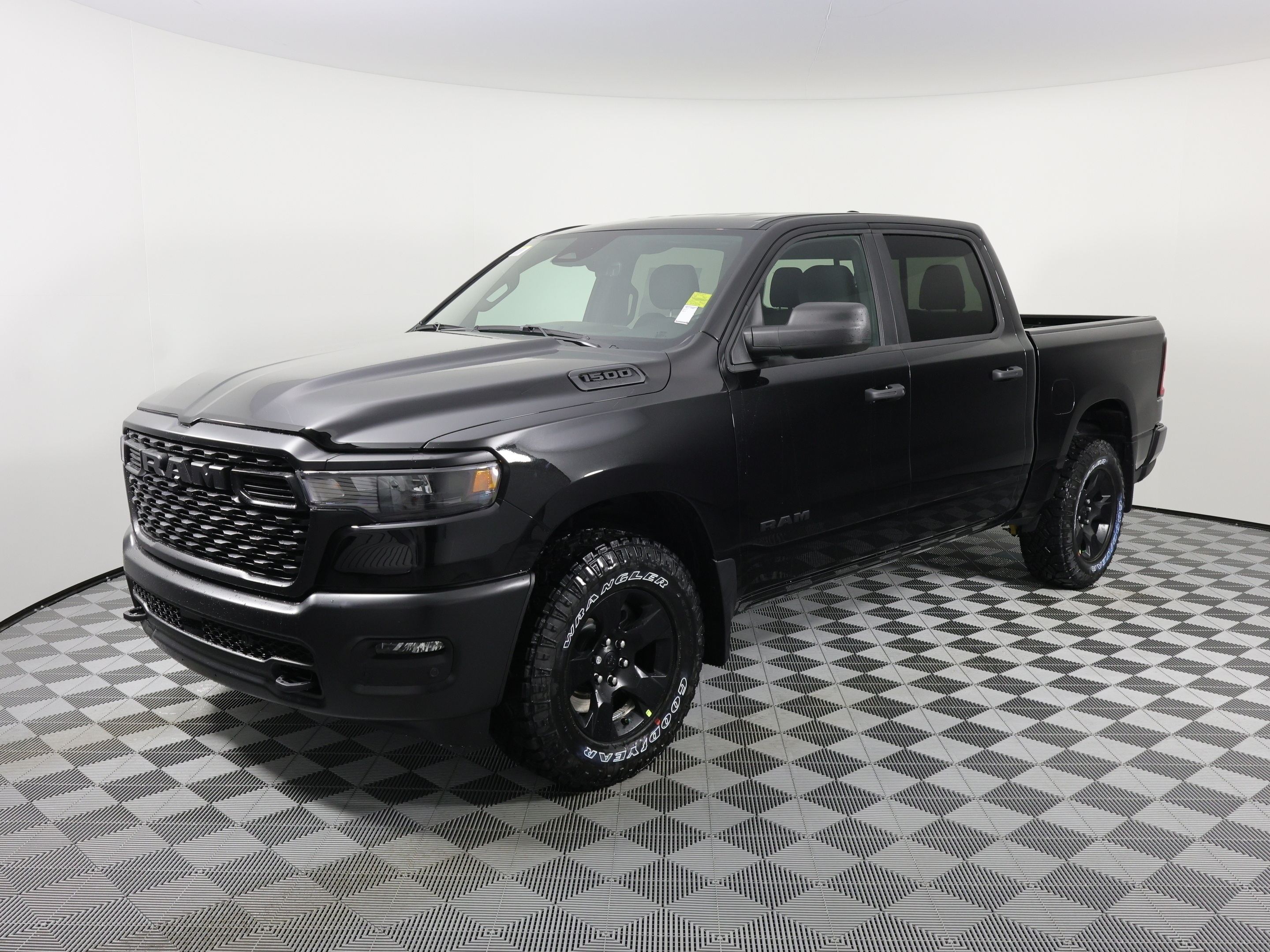 2025 Ram 1500 Warlock 4x4 Crew Cab 5'7  Box