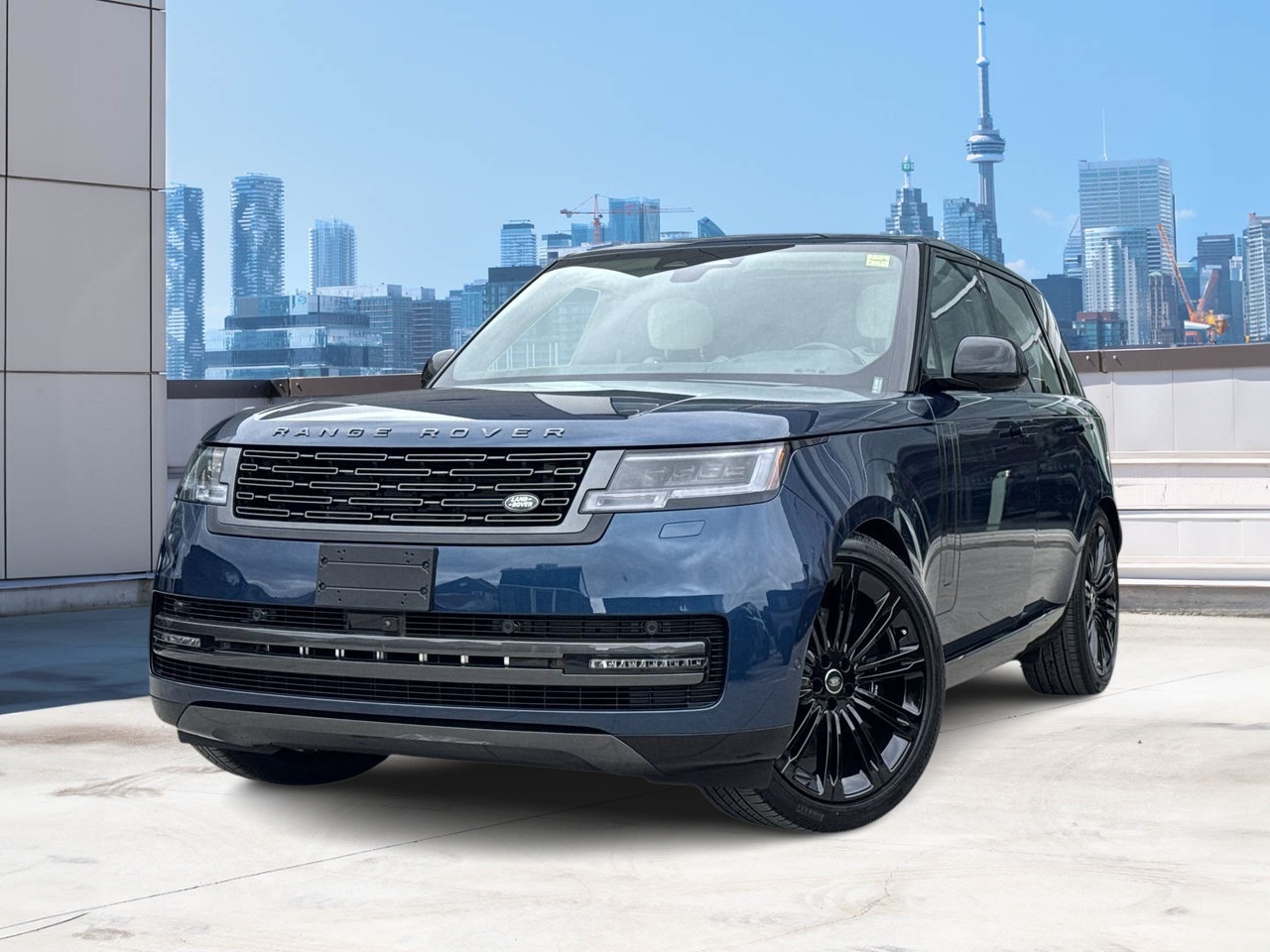 2025 Land Rover Range Rover P530 SE SWB