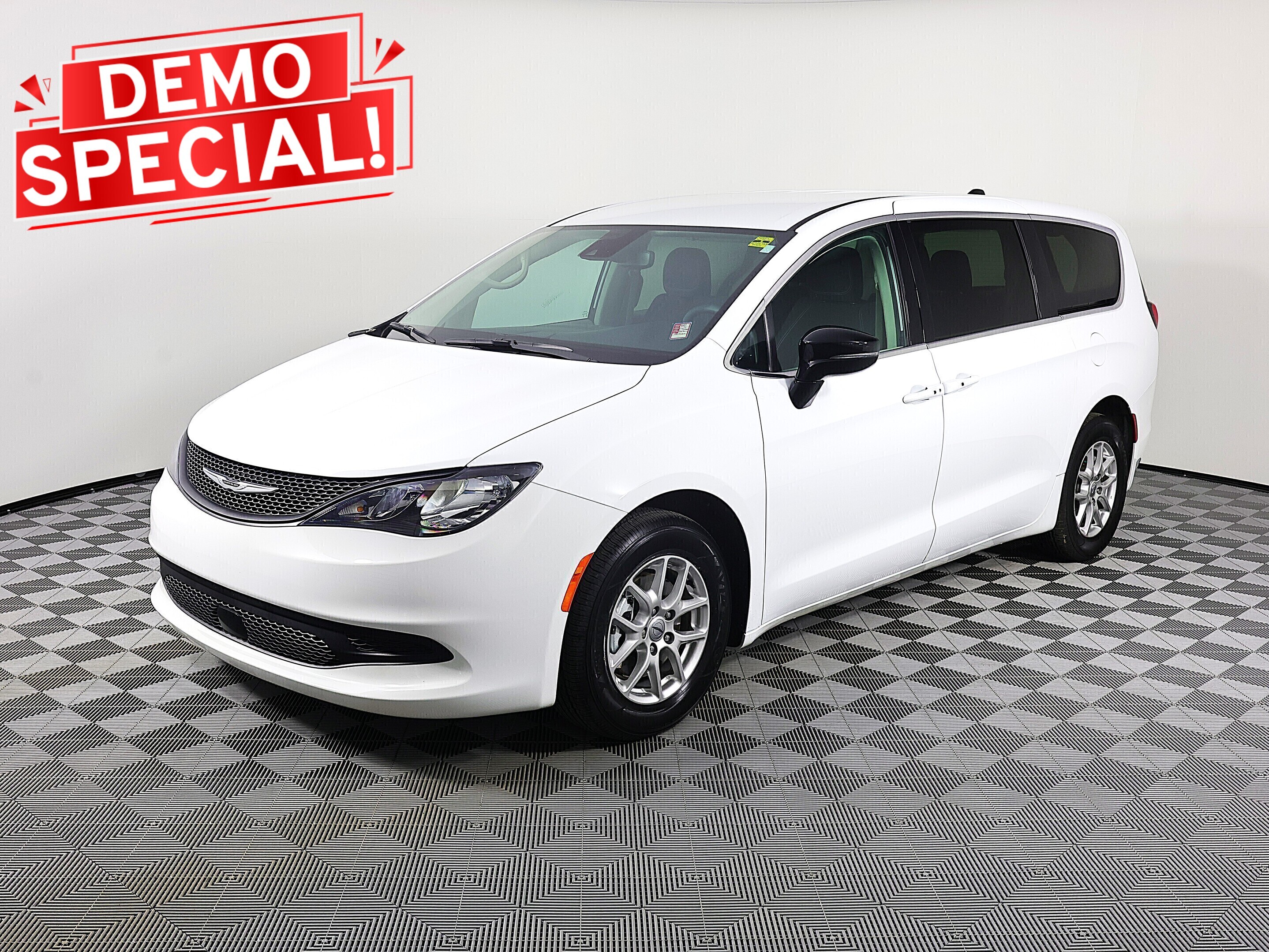 2024 Chrysler Grand Caravan SXT