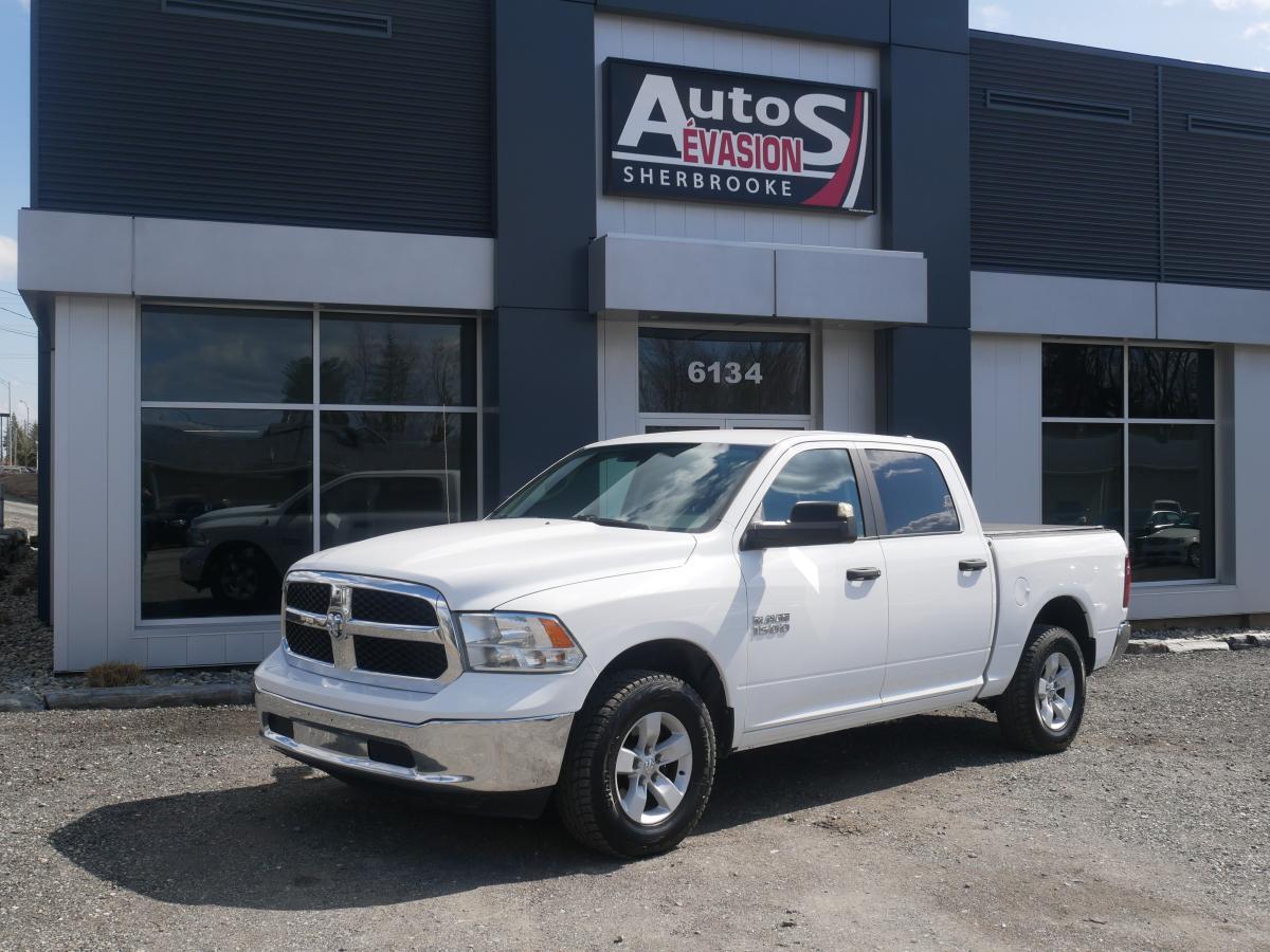 2018 Ram 1500 SLT cabine d'équipe 4x4 caisse de 5 pi 7 po