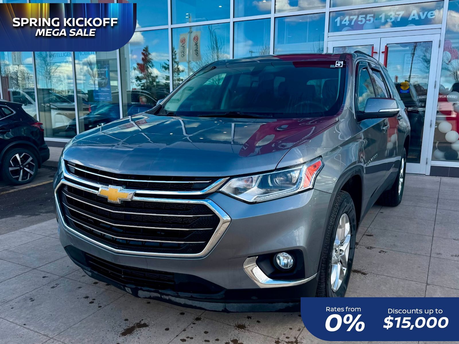 2021 Chevrolet Traverse LT Cloth