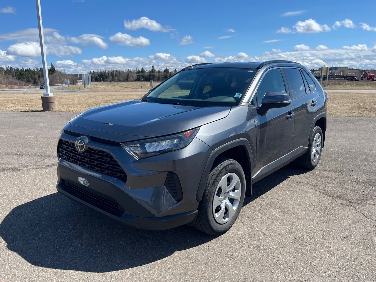 2021 Toyota RAV4 LE 