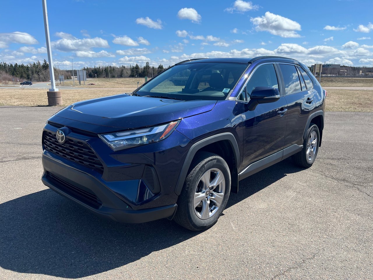 2023 Toyota RAV4 XLE 