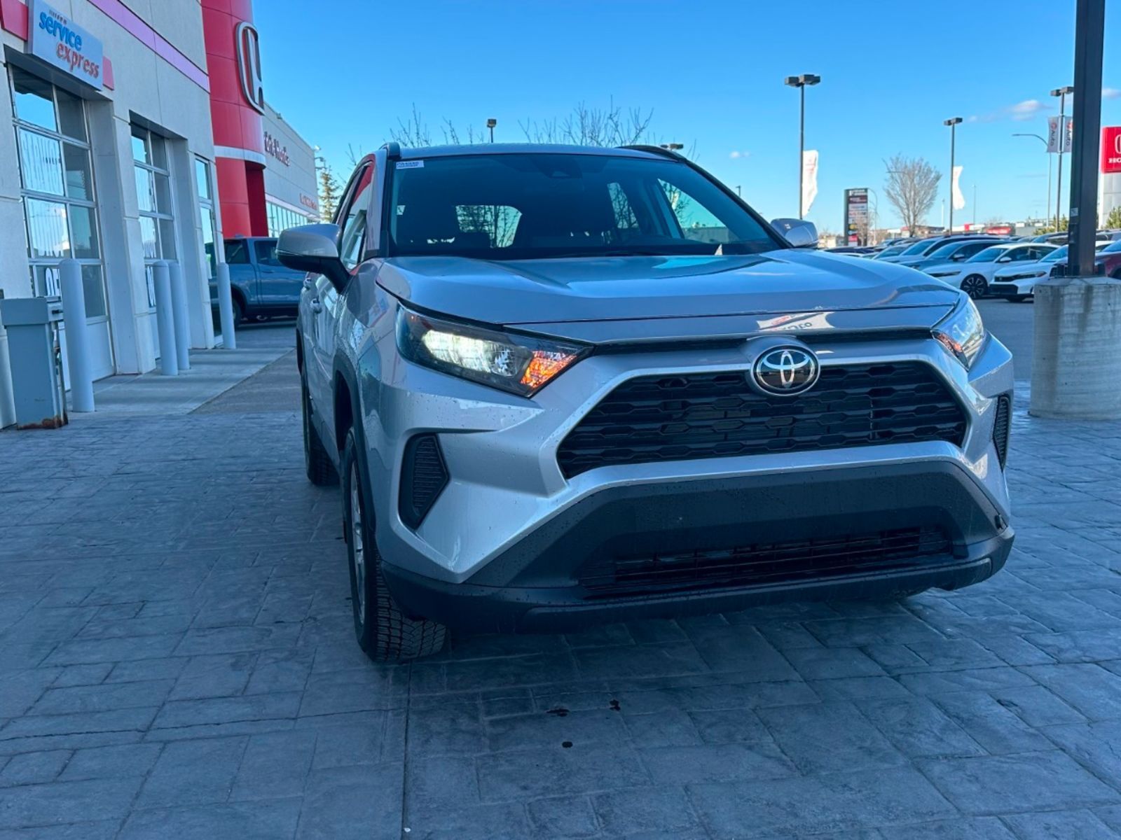 2025 Toyota RAV4 Hybrid LE AWD | One Owner, No Accidents | Pretty M