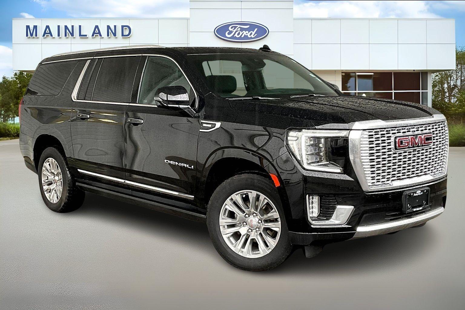 2023 GMC Yukon XL DIESEL | 7 PASSENGER | PANO ROOF