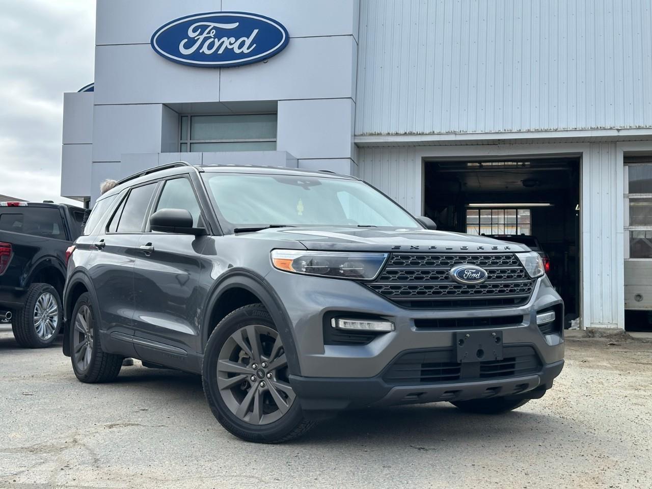 2021 Ford Explorer XLT *Power seats, Backup camera + Navigation*