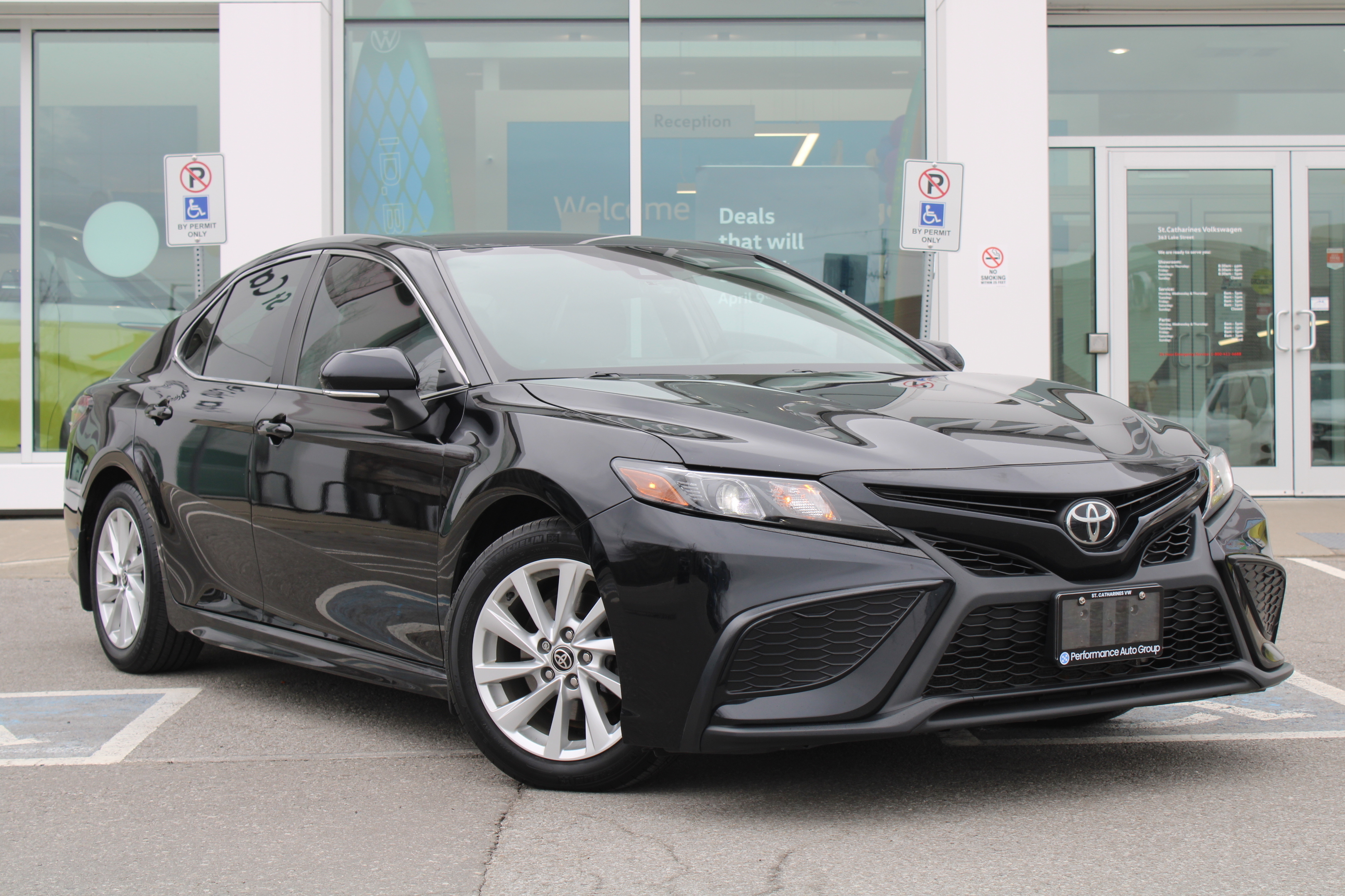 2021 Toyota Camry SE | ALL WHEEL DRIVE | RARE! 