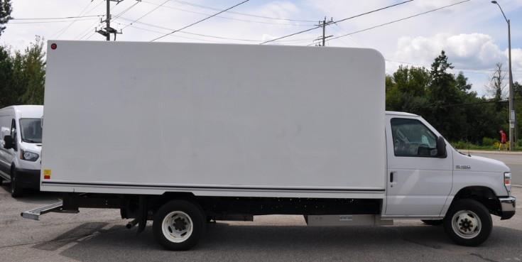2022 Ford E-450 