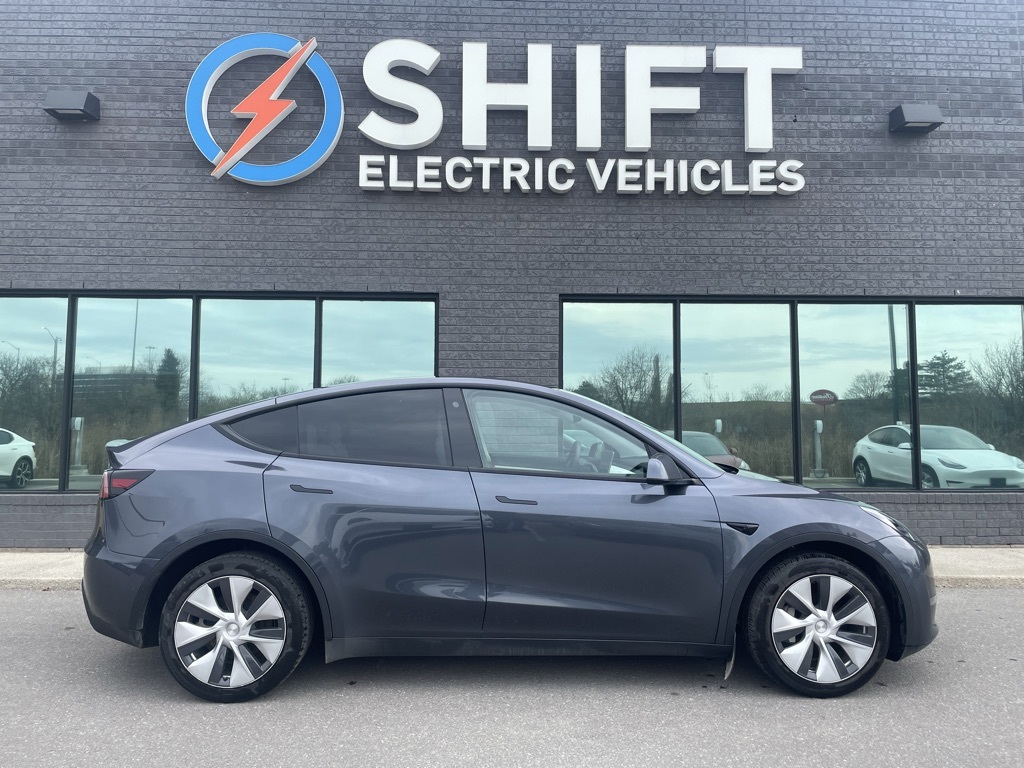 2022 Tesla Model Y Long Range AWD | Clean CARFAX! 1 Owner! WOW!