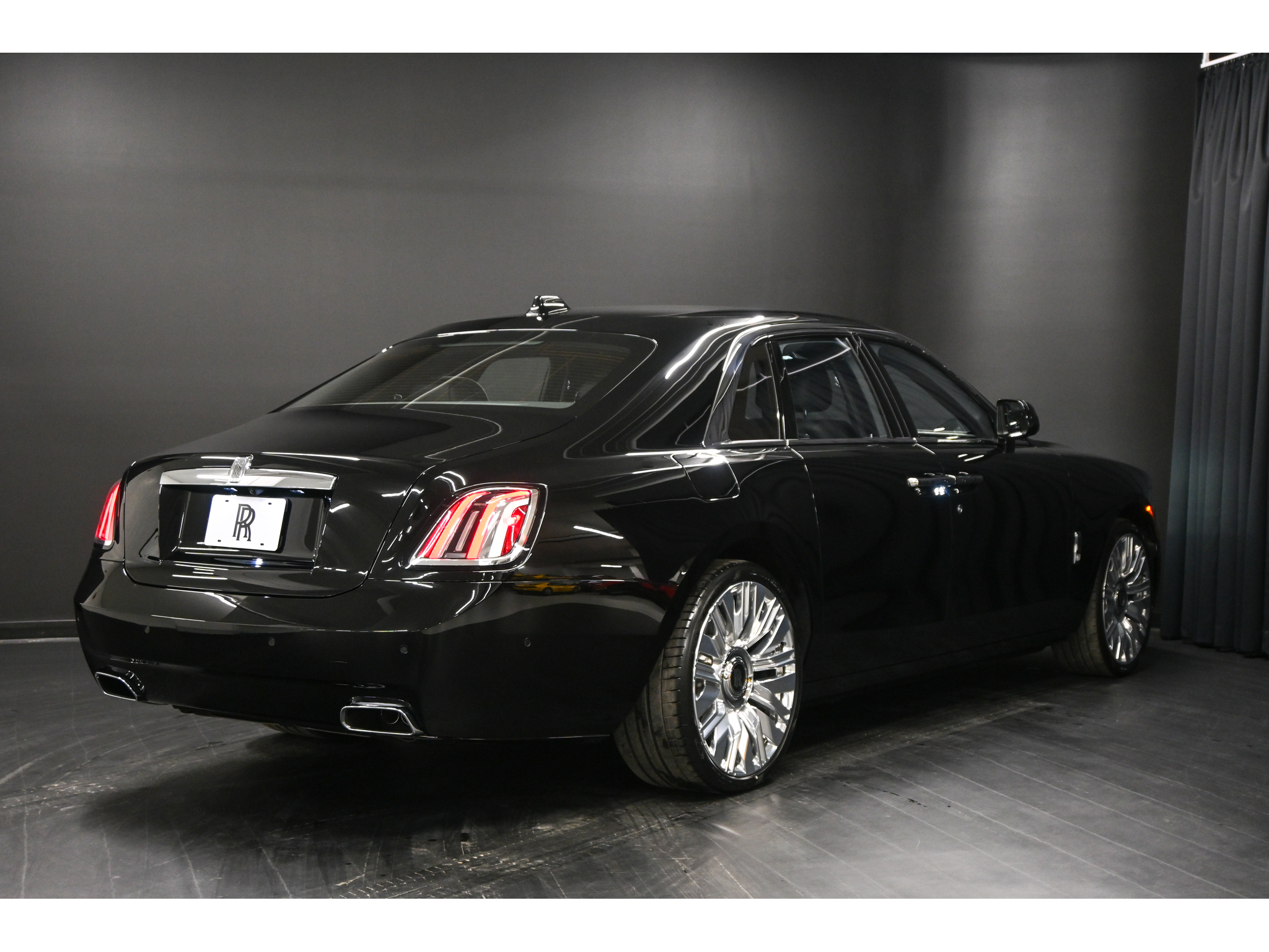 2025 Rolls-Royce Ghost