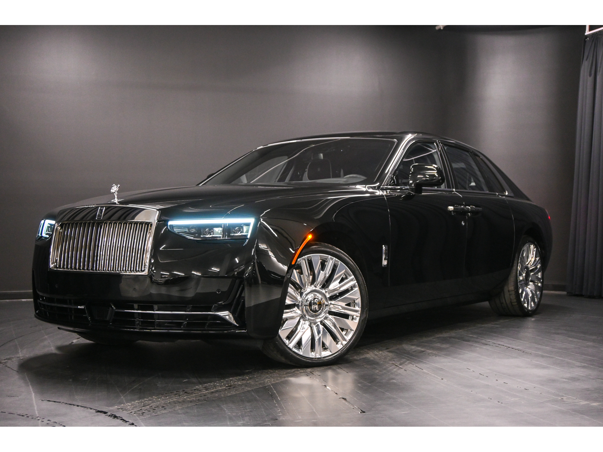 2025 Rolls-Royce Ghost